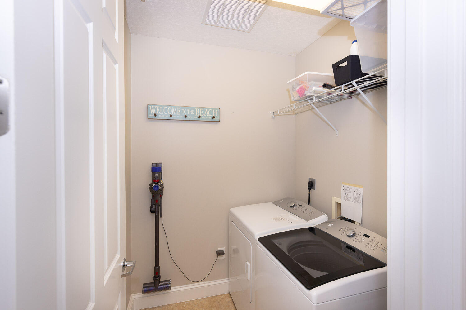 ALEXANDER AT PALM COURT - Residential