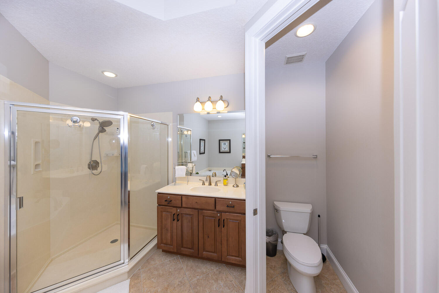 ALEXANDER AT PALM COURT - Residential