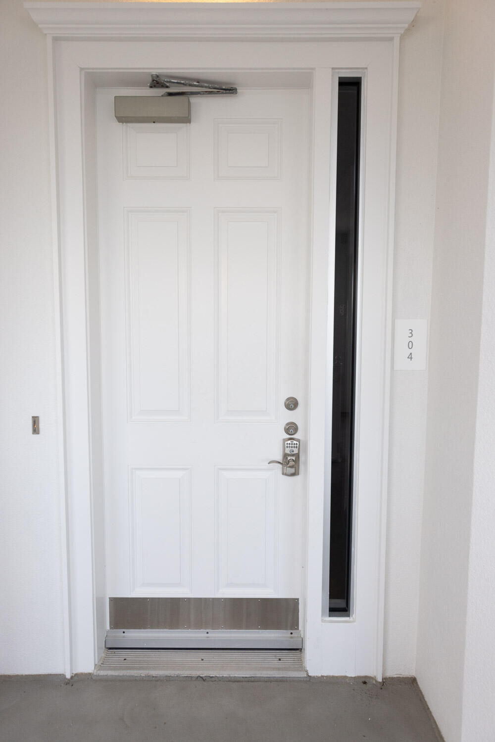 ALEXANDER AT PALM COURT - Residential