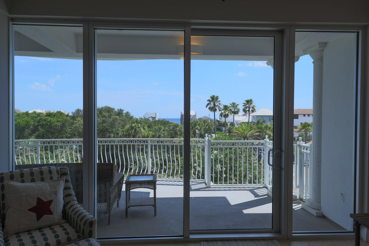 ALEXANDER AT PALM COURT - Residential