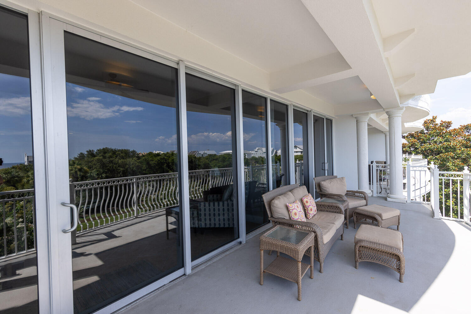 ALEXANDER AT PALM COURT - Residential