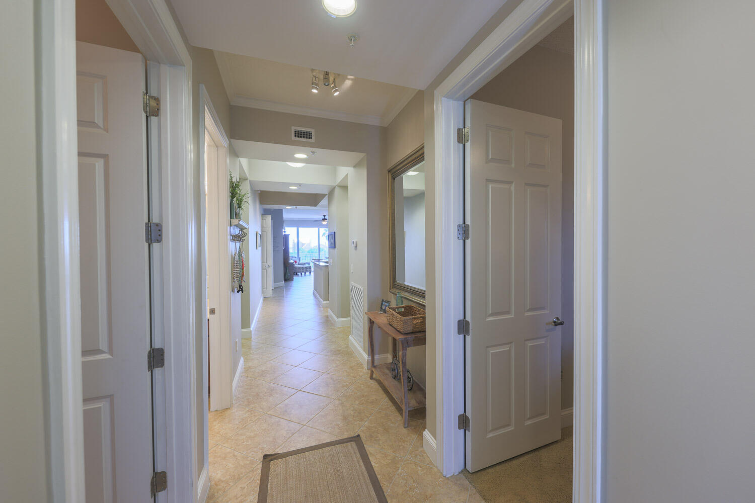 ALEXANDER AT PALM COURT - Residential