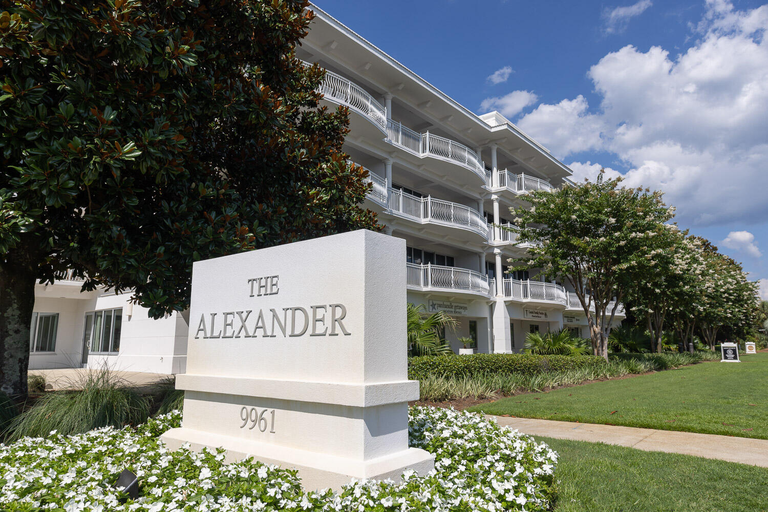 ALEXANDER AT PALM COURT - Residential