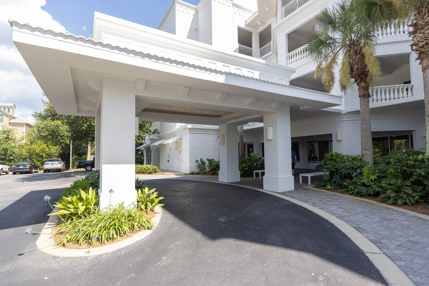 ALEXANDER AT PALM COURT - Residential