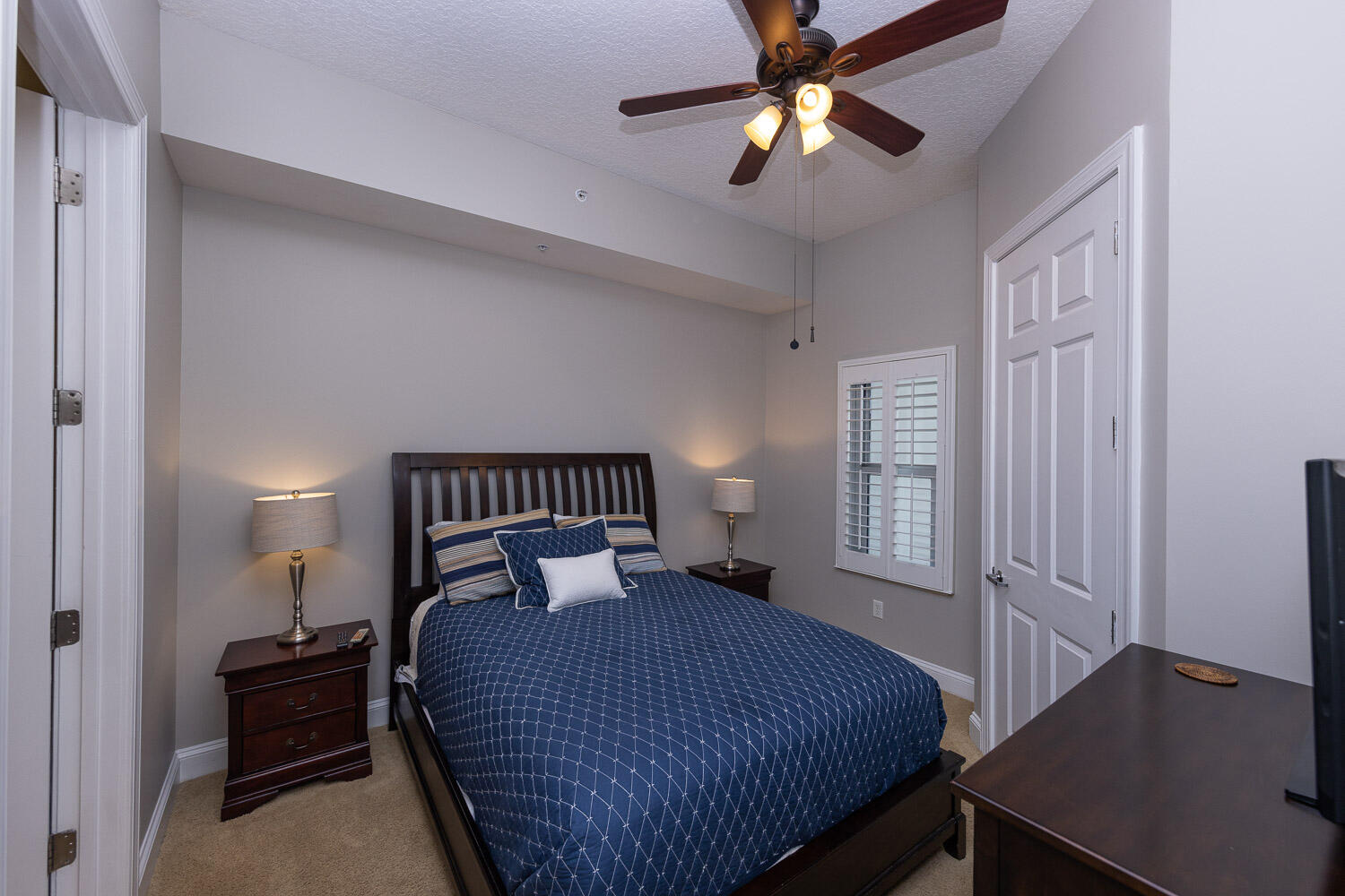 ALEXANDER AT PALM COURT - Residential