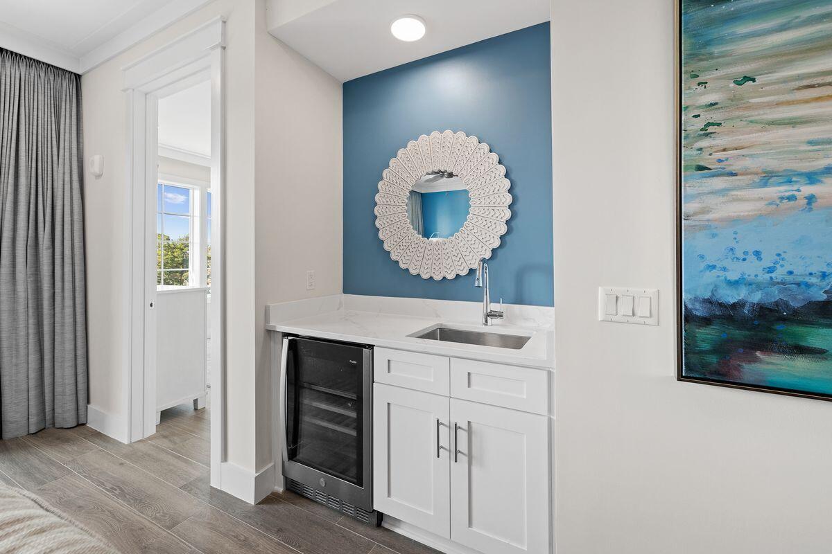 Parkside at the Henderson - Residential