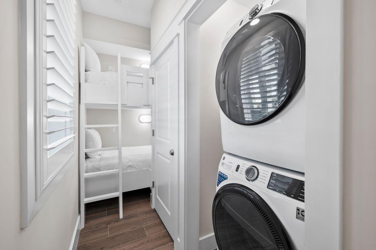 Parkside at the Henderson - Residential