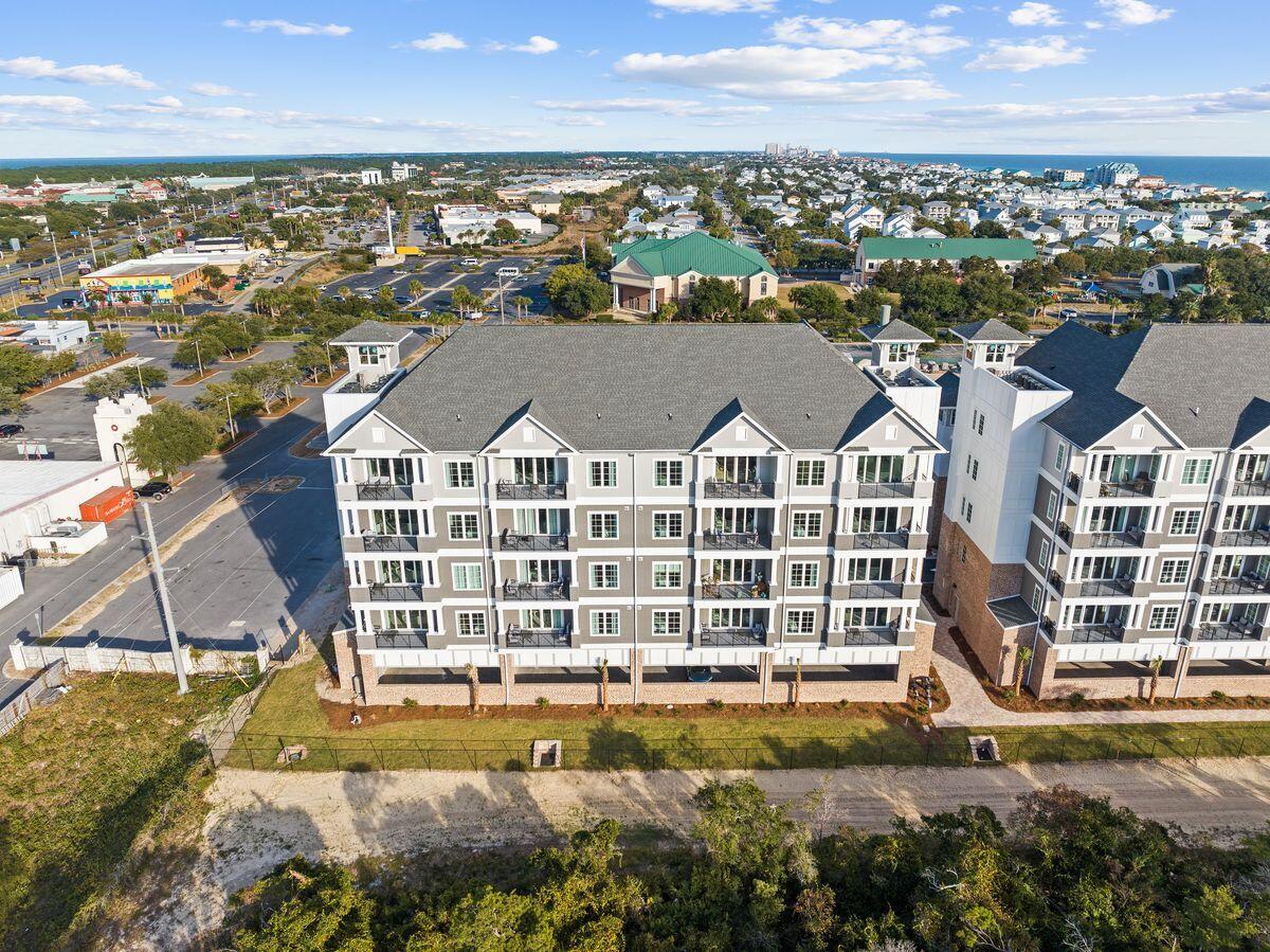 Parkside at the Henderson - Residential