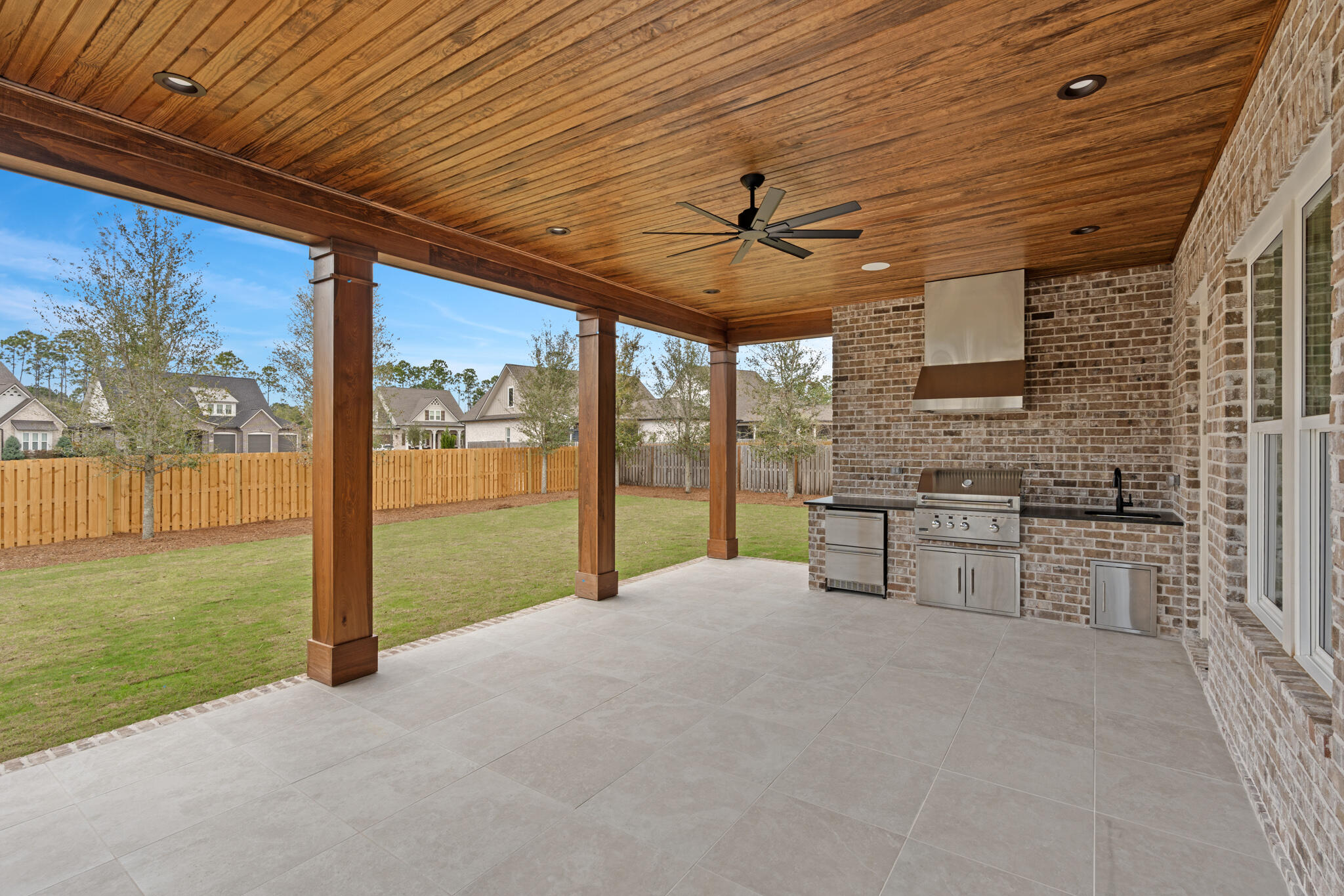 HAMMOCK BAY - Residential