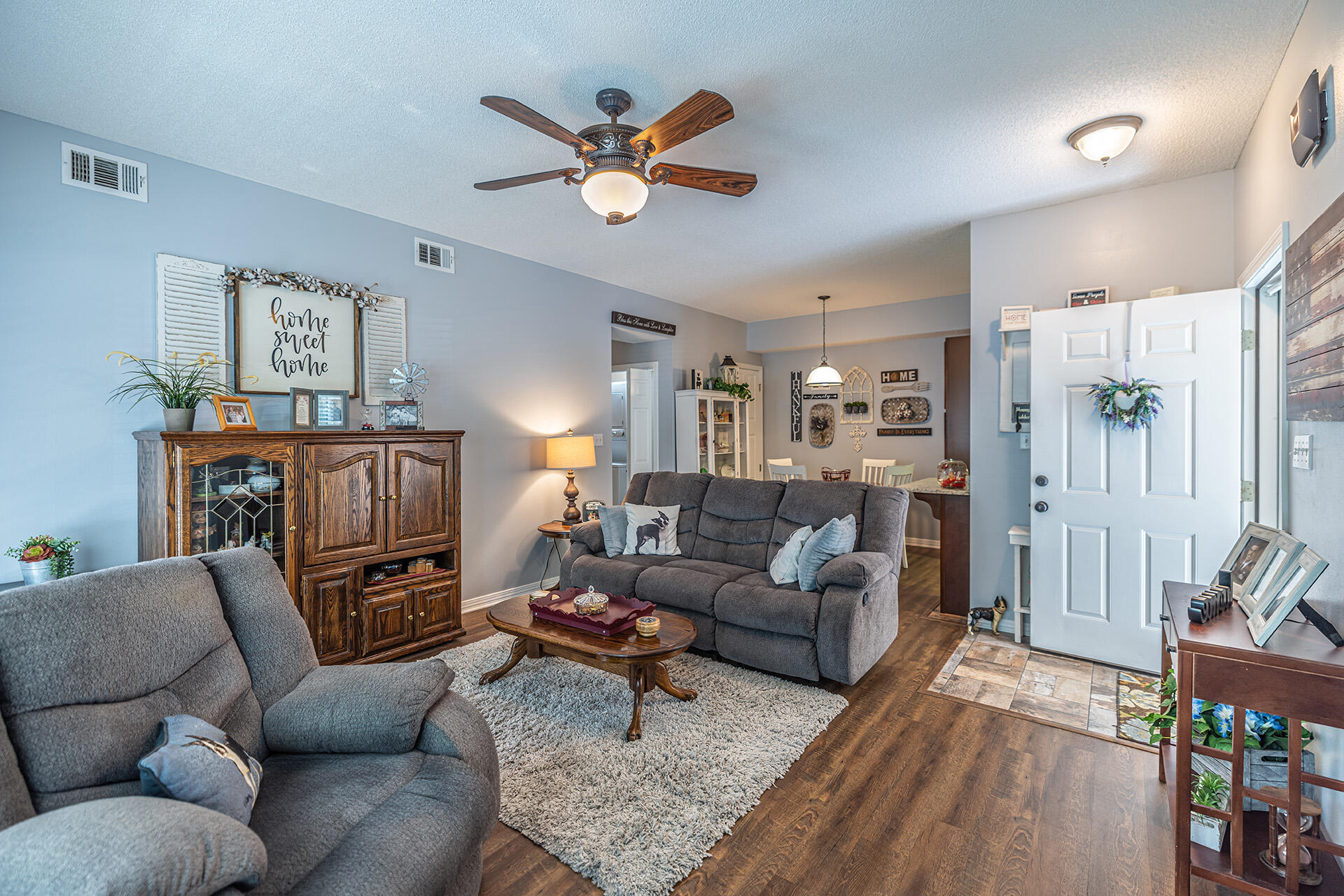 THE OAKS - Residential