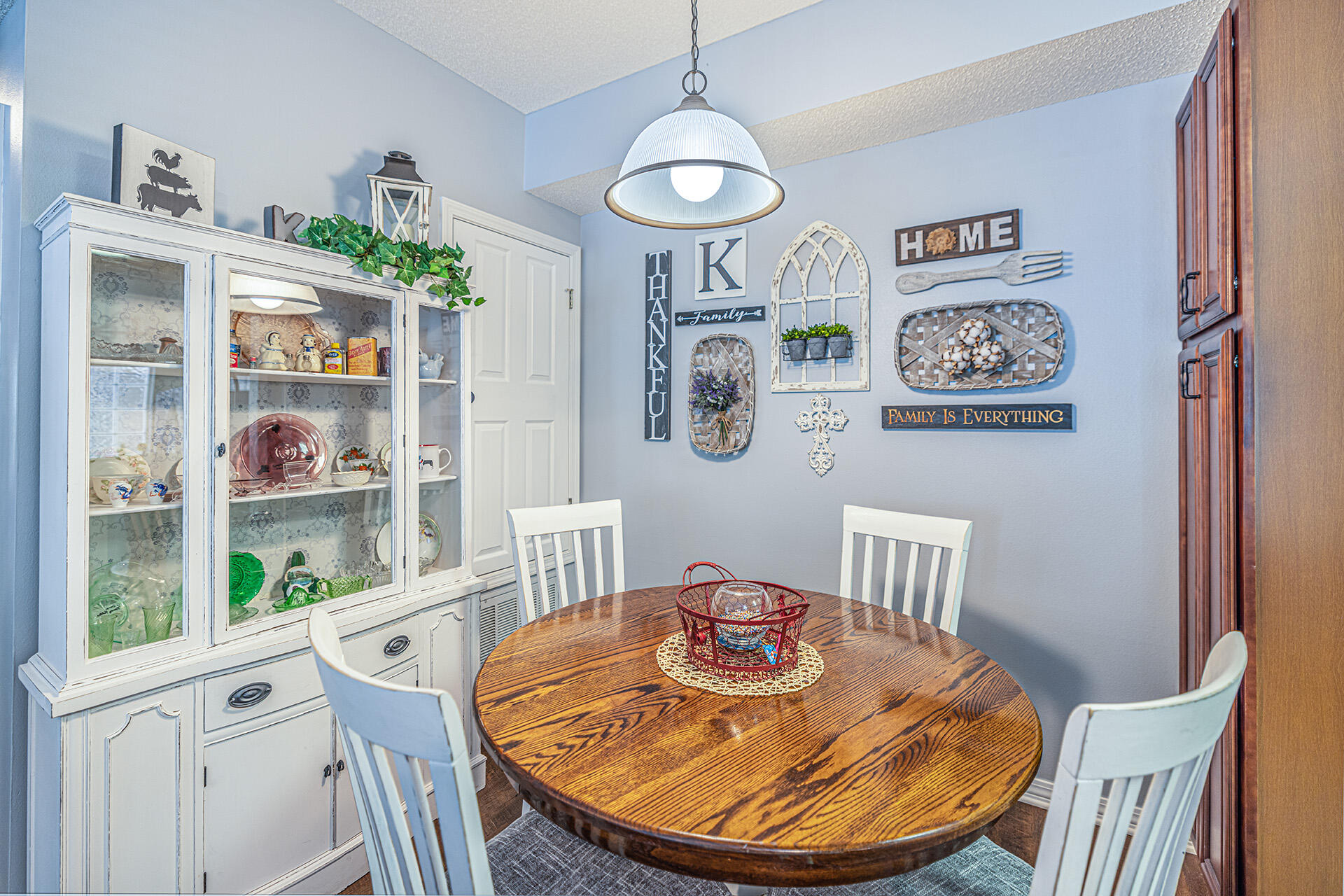 THE OAKS - Residential