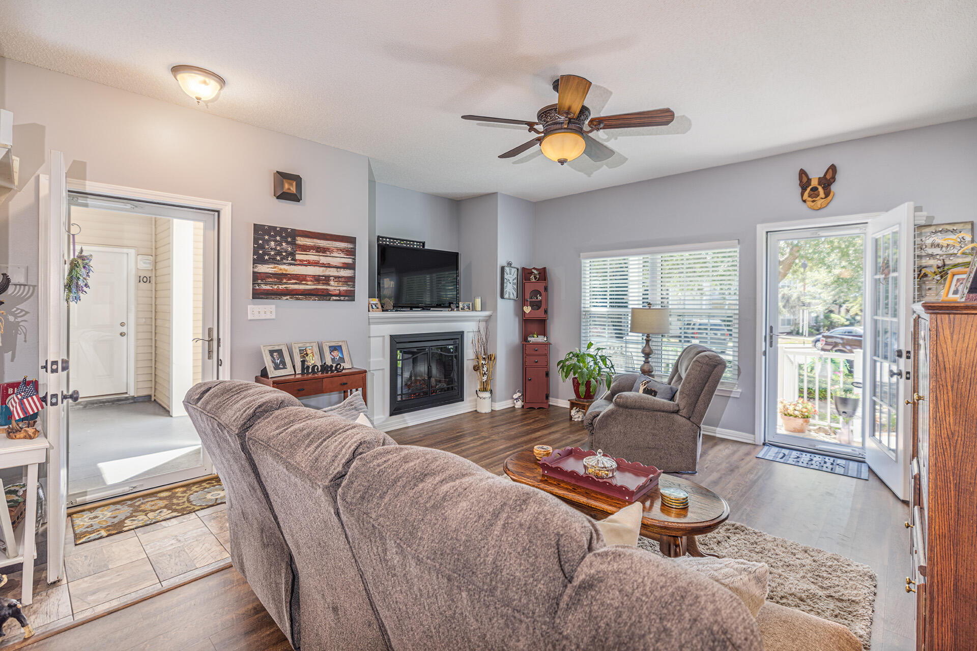 THE OAKS - Residential