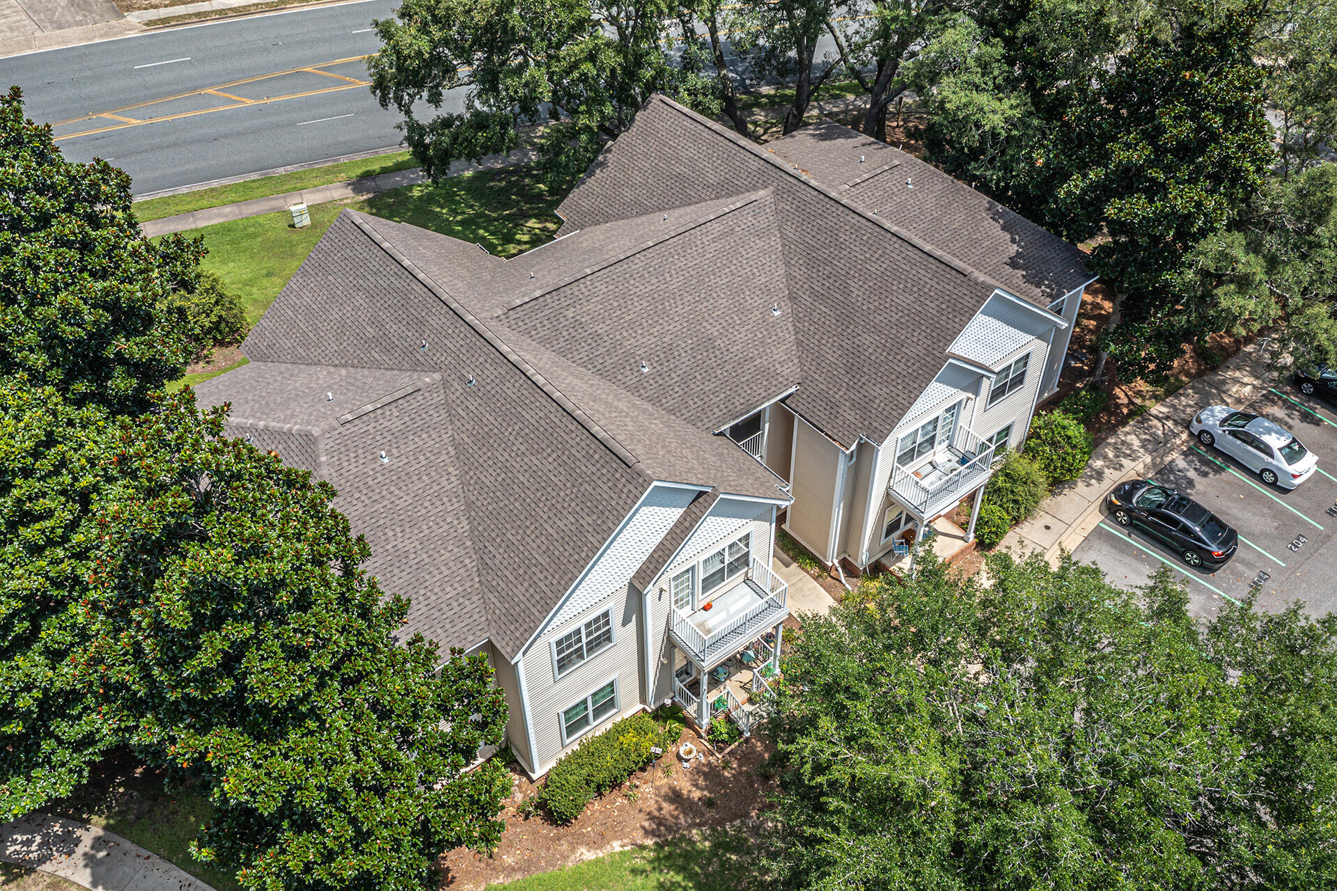 THE OAKS - Residential