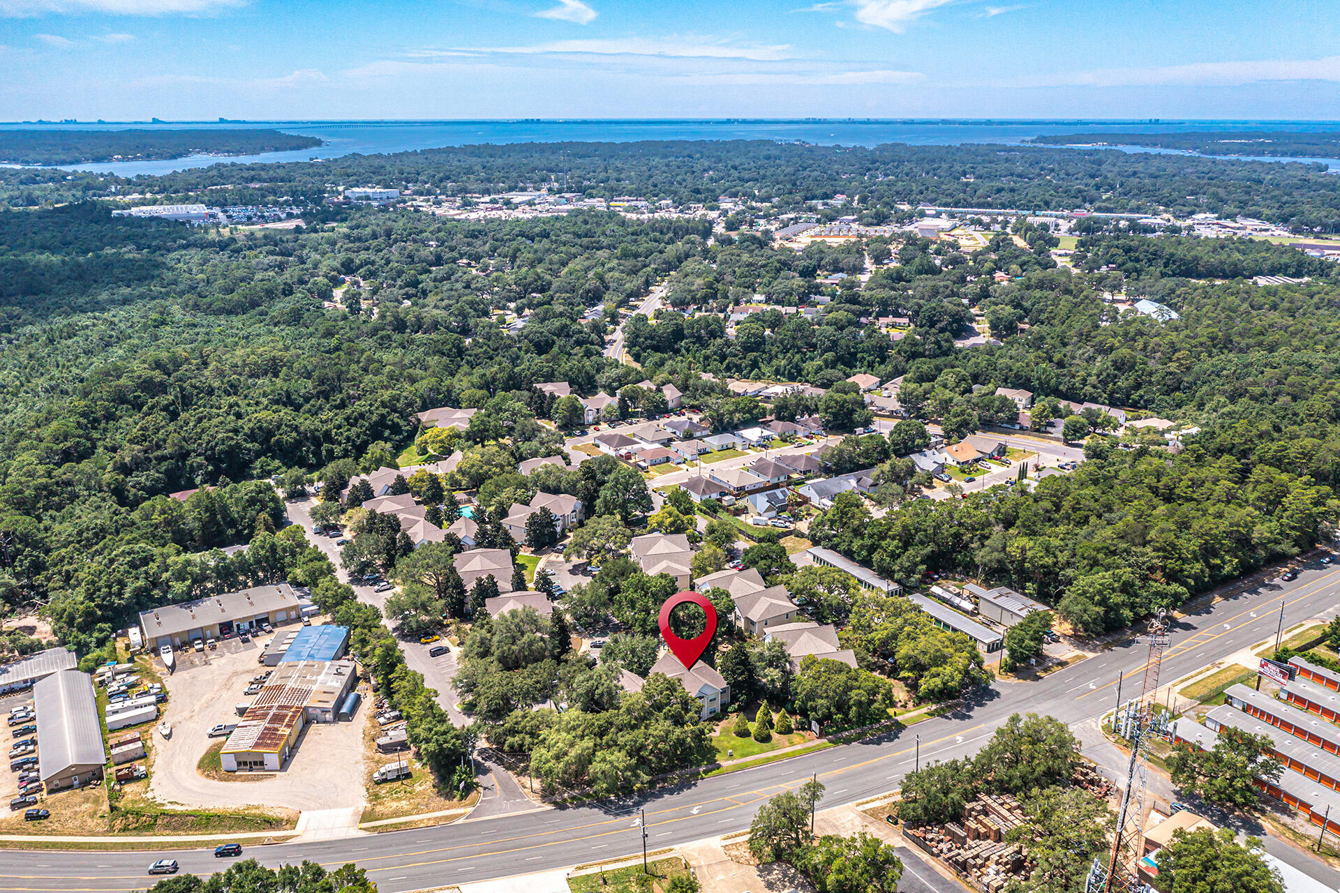 THE OAKS - Residential