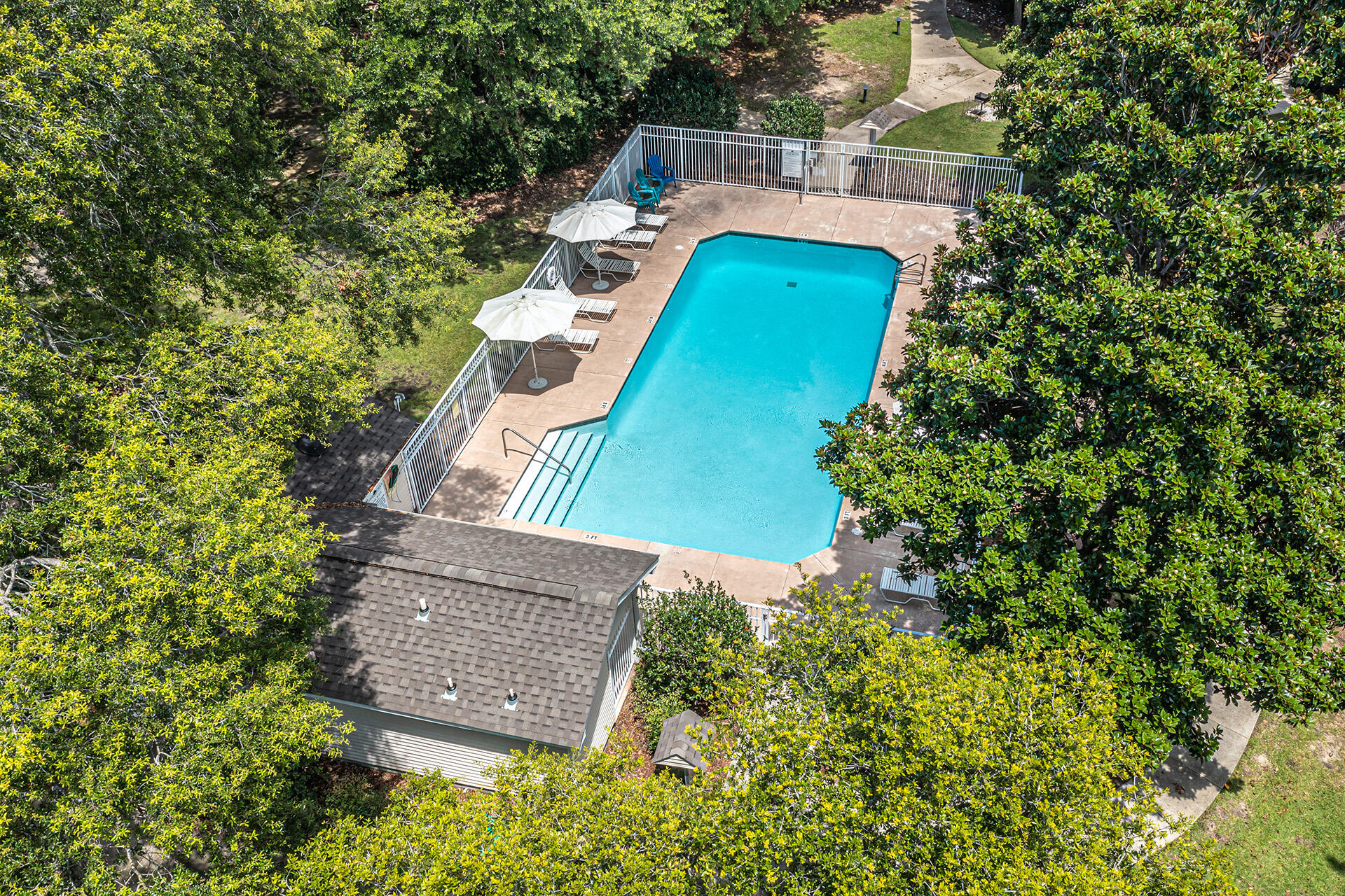 THE OAKS - Residential