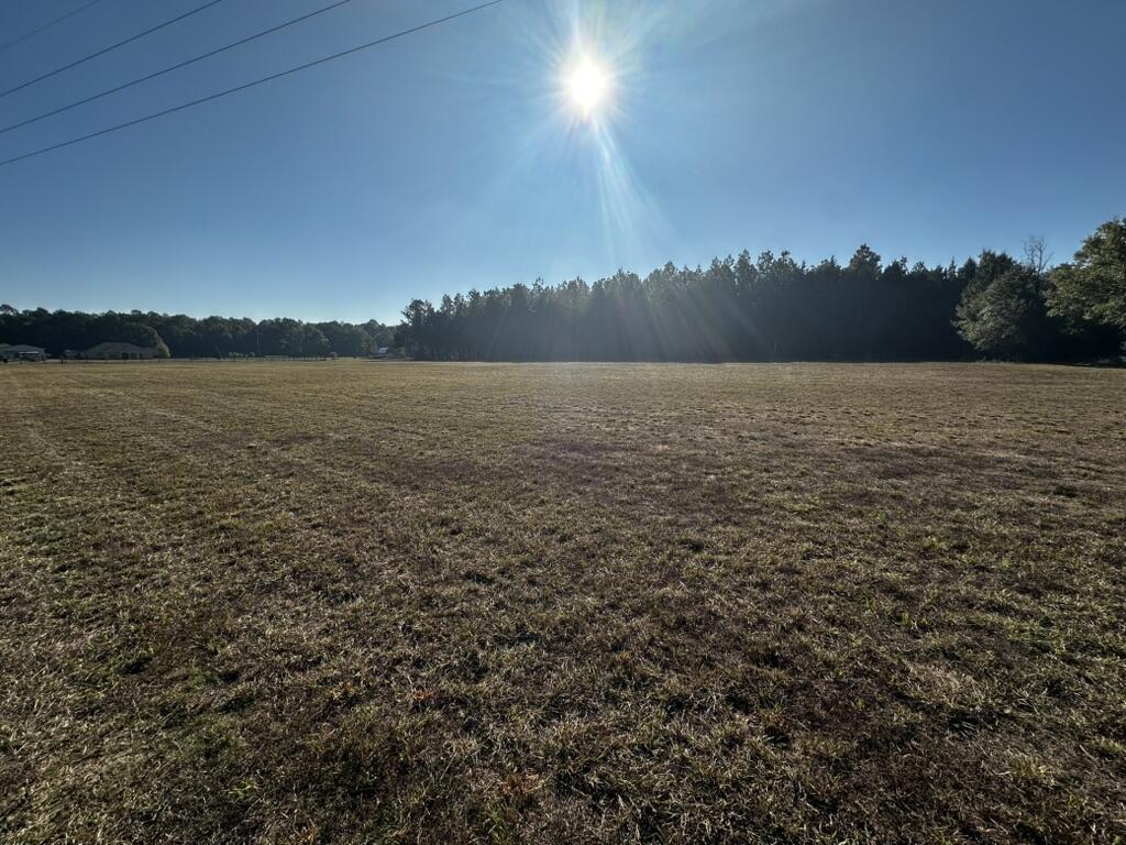 METES & BOUNDS - Land