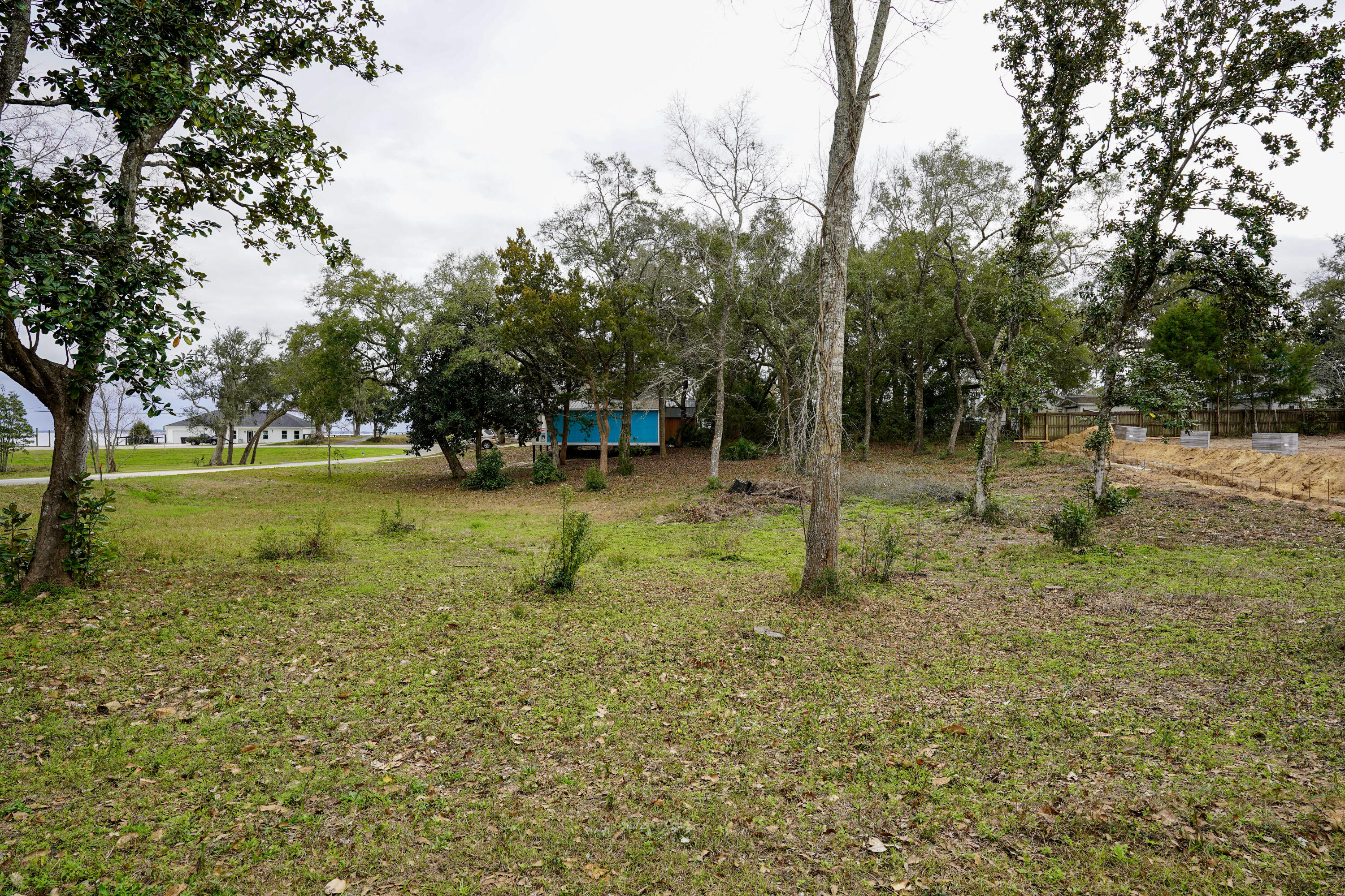 CHICKASAW S/D - Land