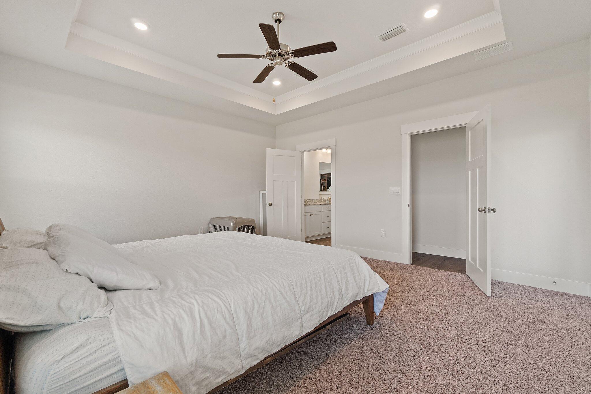 SAILFISH POINTE - Residential