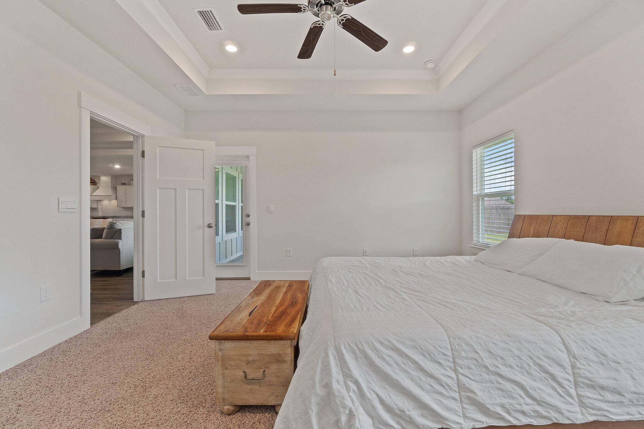 SAILFISH POINTE - Residential