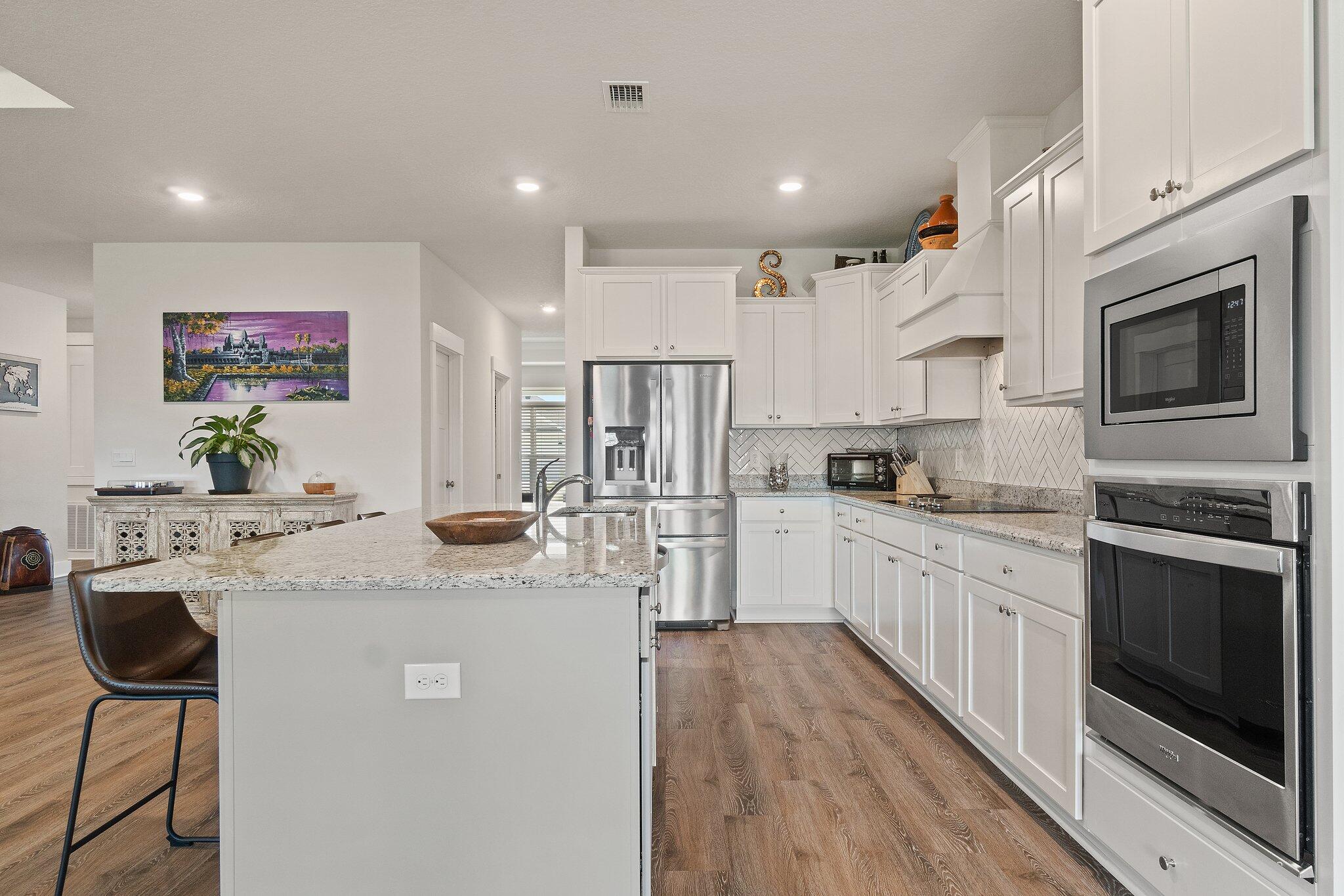 SAILFISH POINTE - Residential