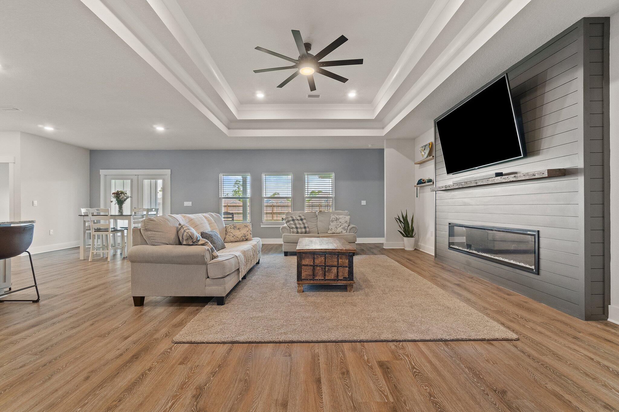 SAILFISH POINTE - Residential