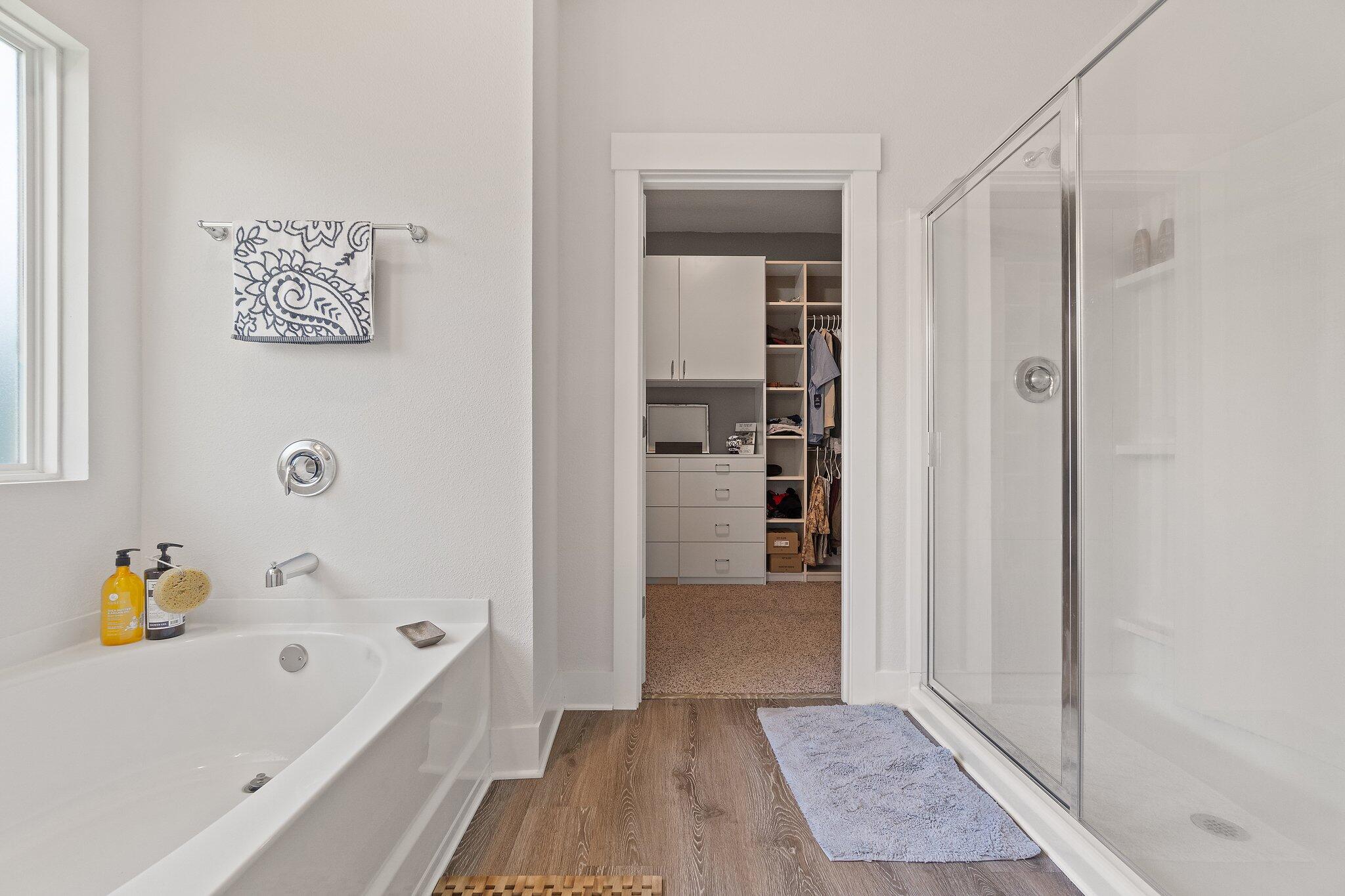 SAILFISH POINTE - Residential