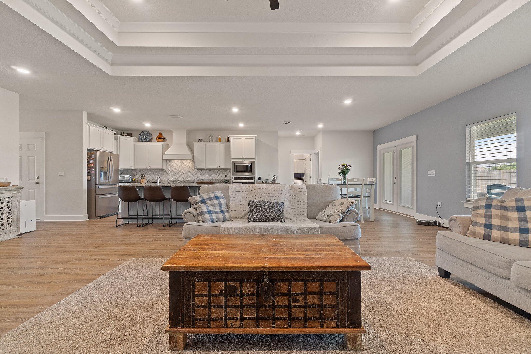 SAILFISH POINTE - Residential