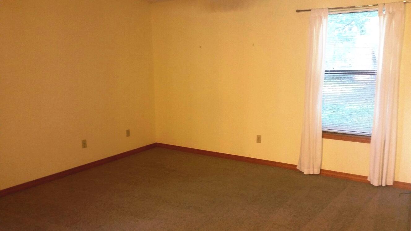 VALPARAISO PINECREST 6 - Residential