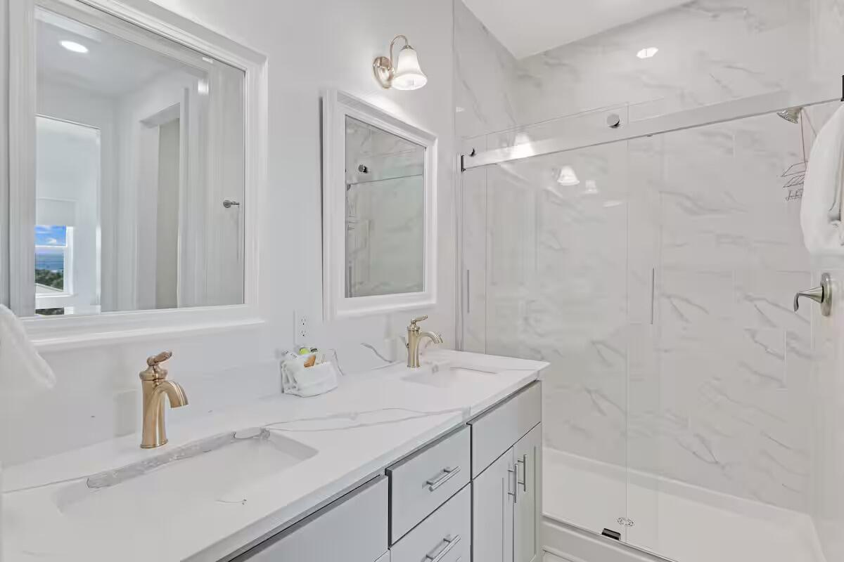 Gulf Place Residences - Residential