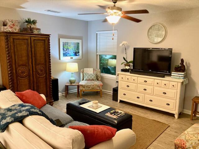 TOWN OF DEFUNIAK SPRINGS - Residential