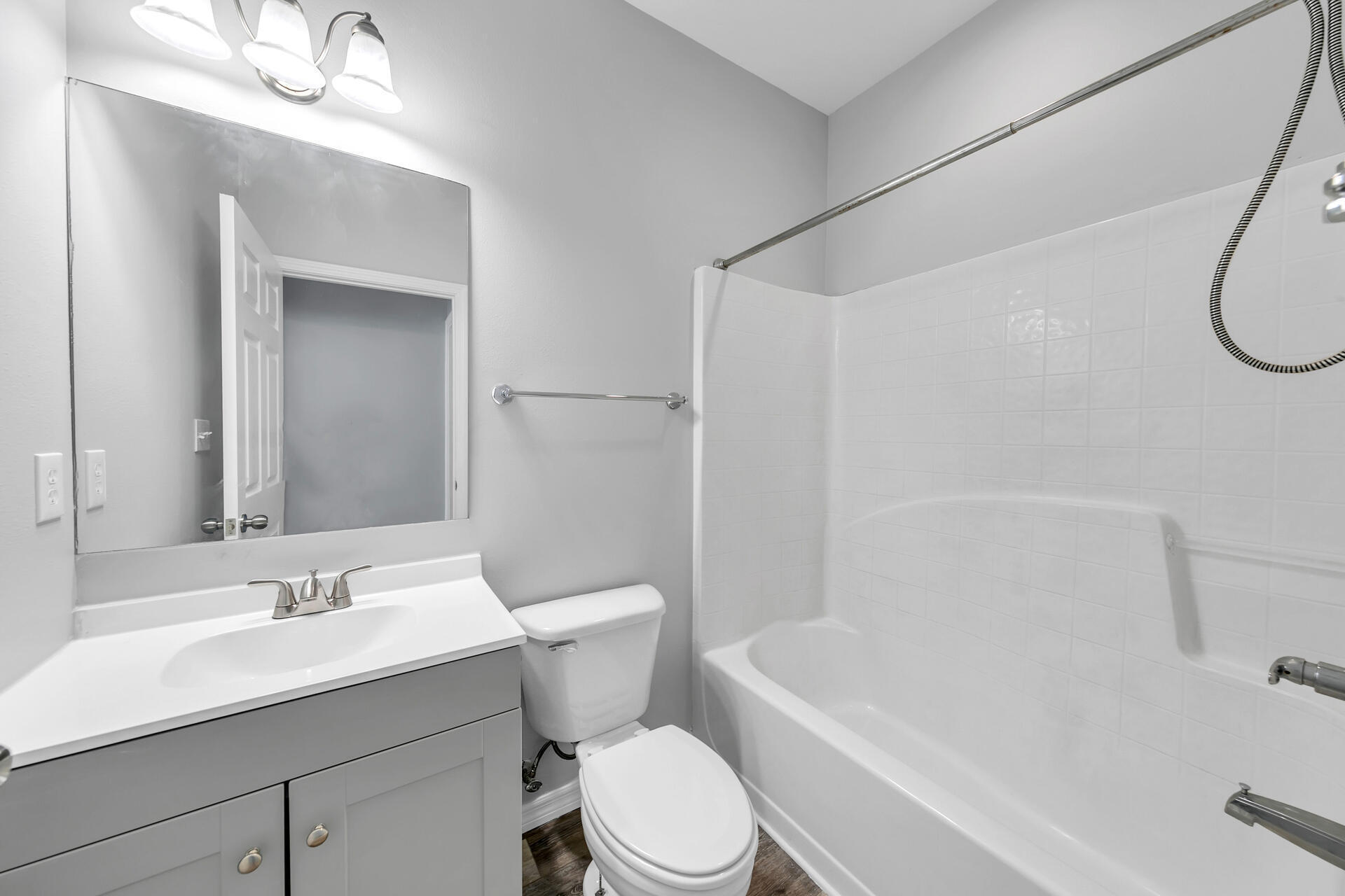 TOWN OF SANTA ROSA - Residential Lease