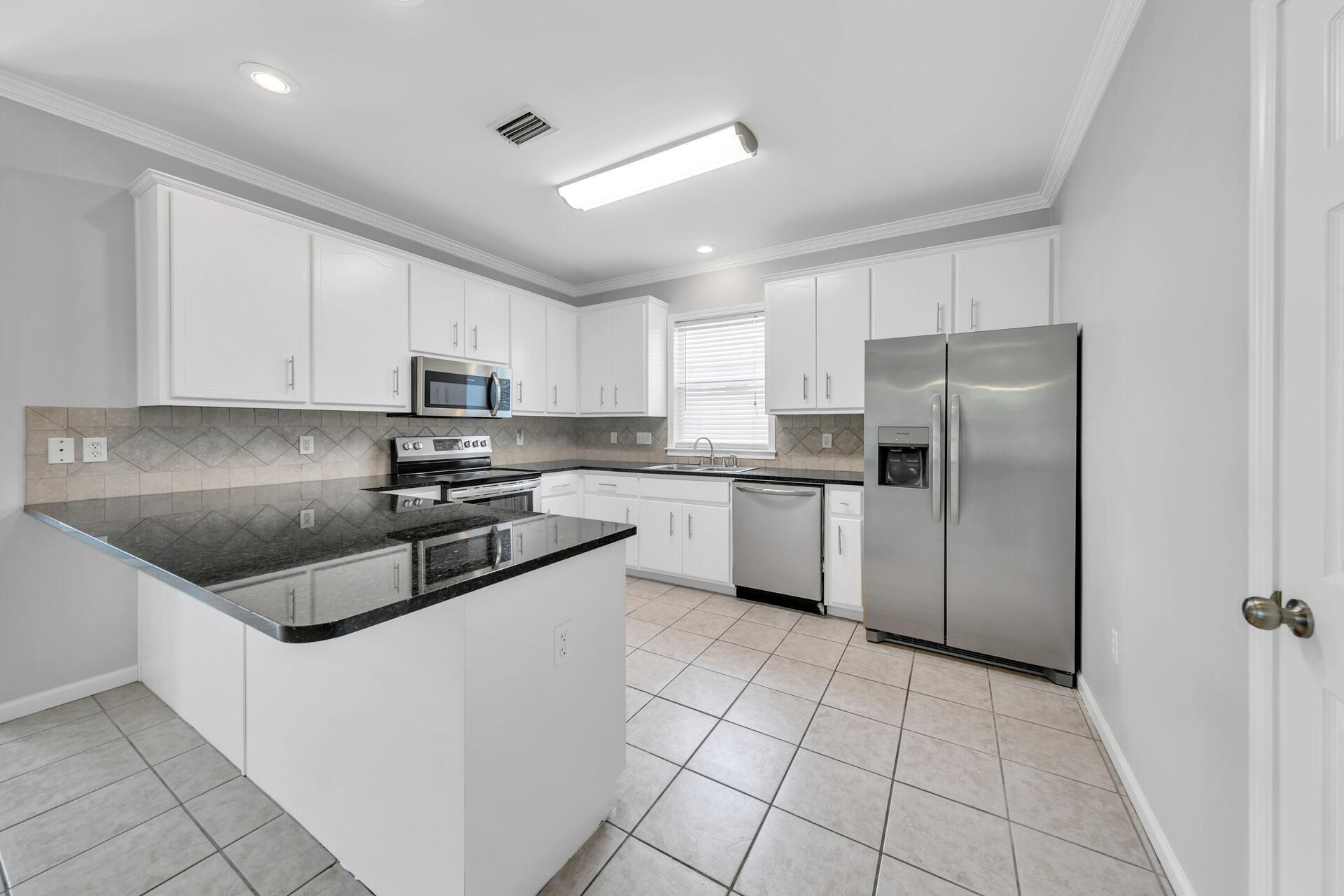 TOWN OF SANTA ROSA - Residential Lease