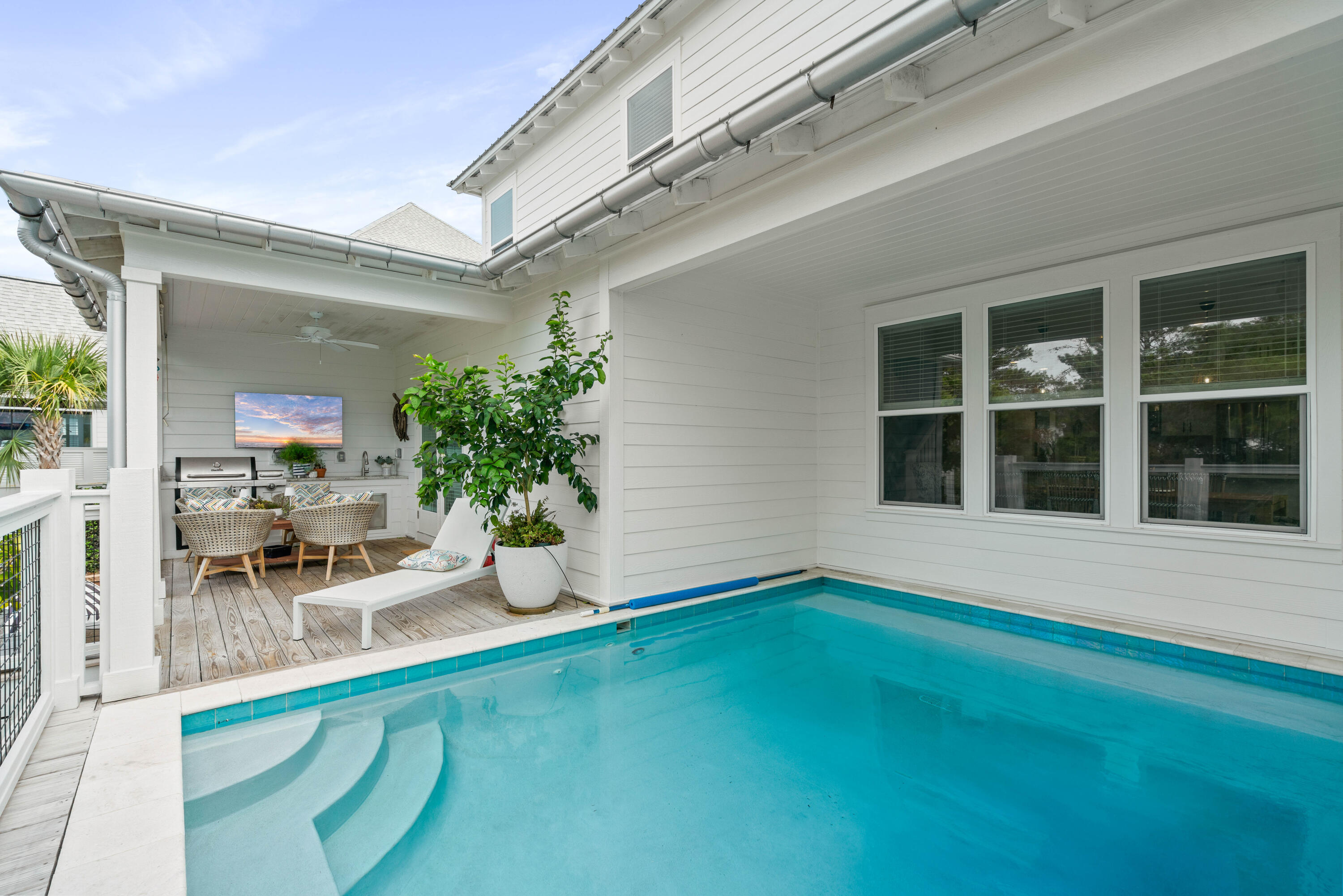 SEABREEZE - Residential