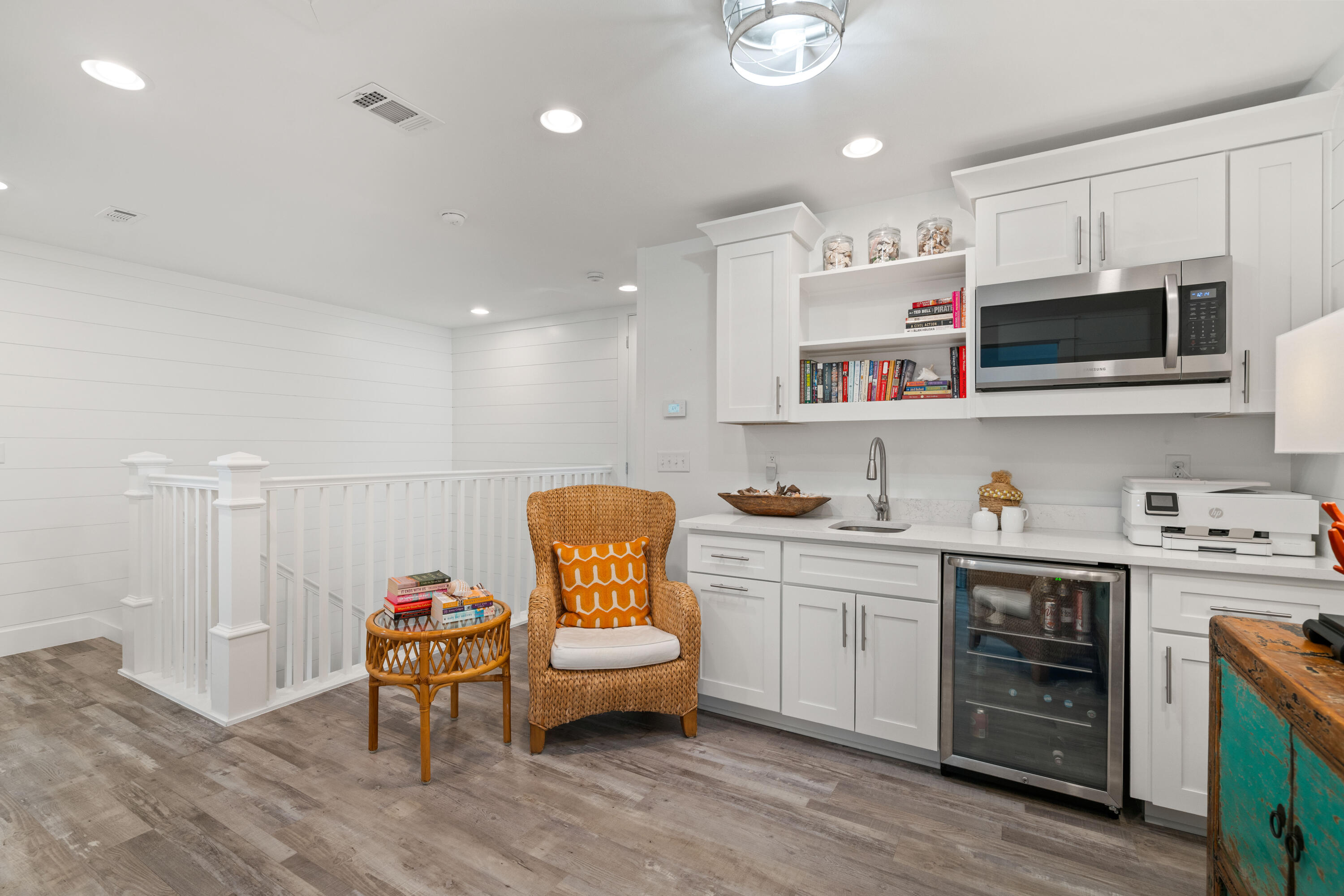 SEABREEZE - Residential