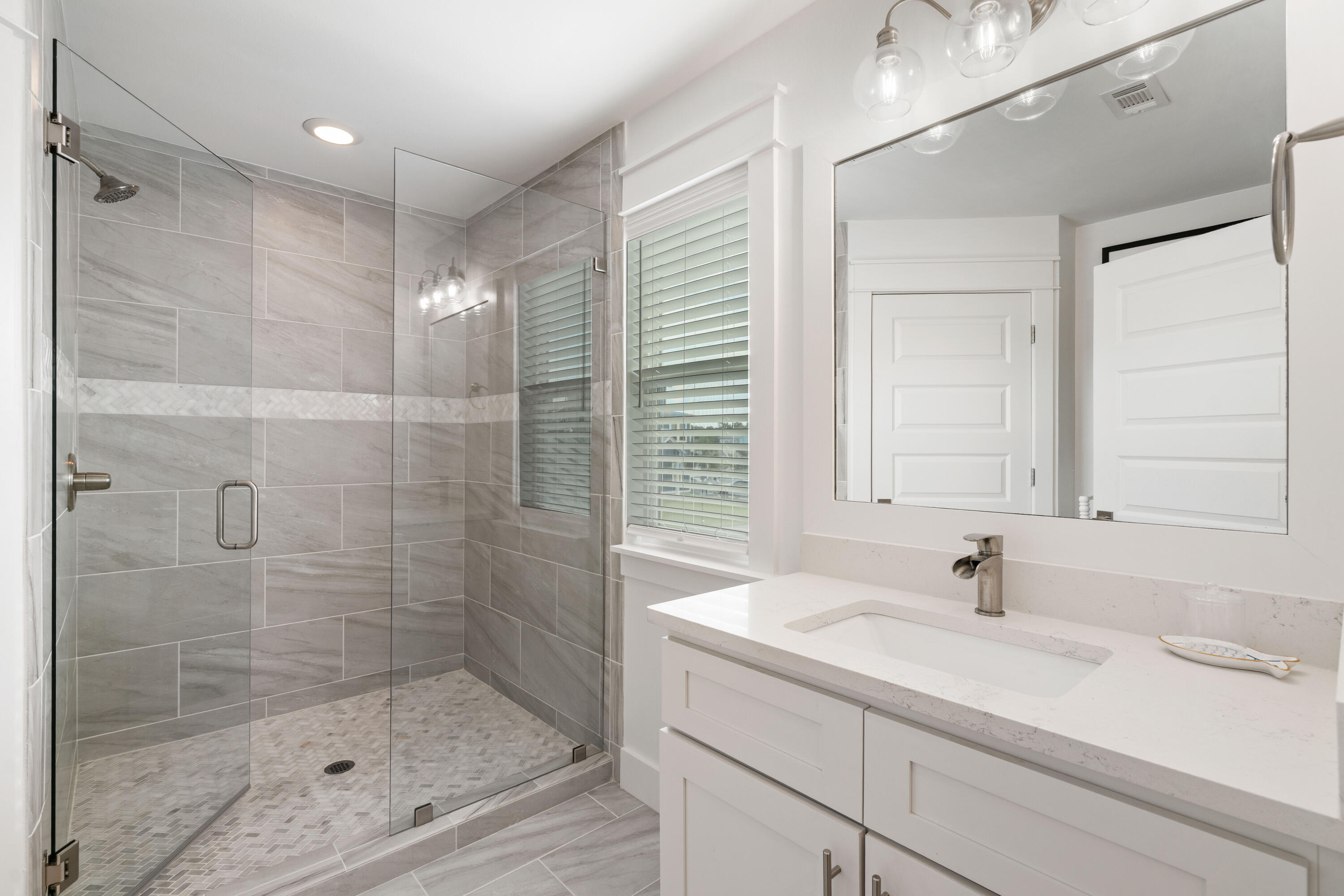 SEABREEZE - Residential