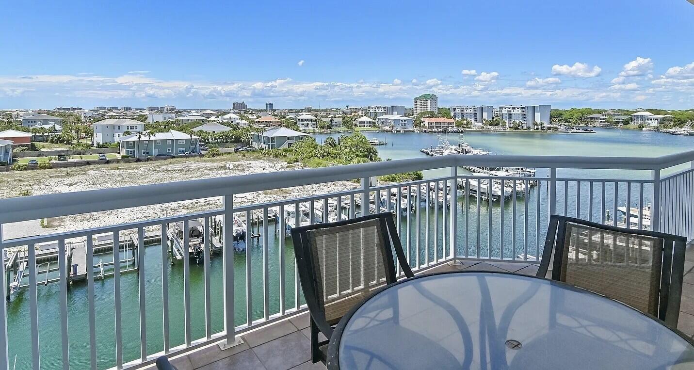 HARBOR LANDING - Residential