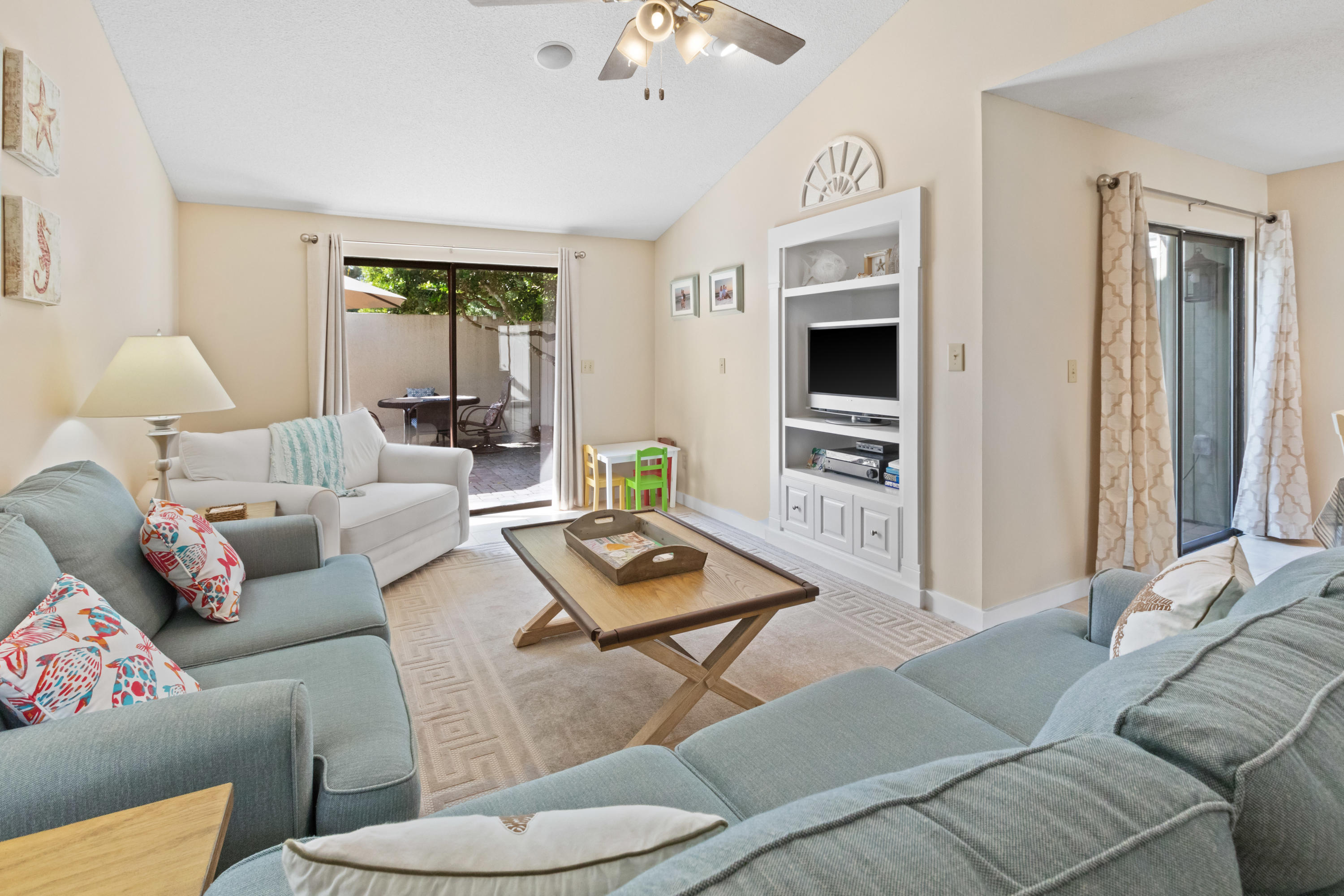 LINKSIDE VILLAGE UNIT 1 - Residential