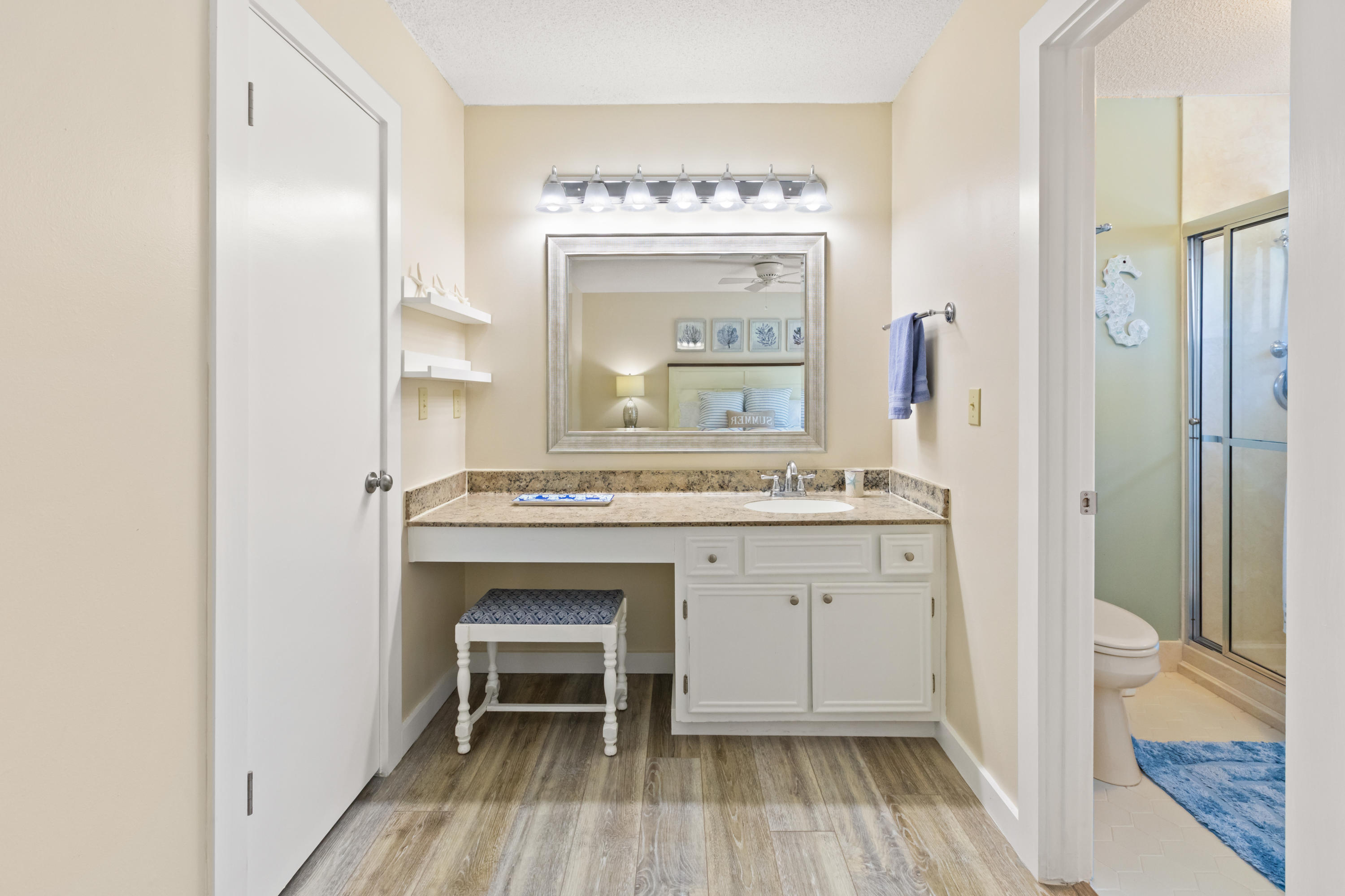 LINKSIDE VILLAGE UNIT 1 - Residential