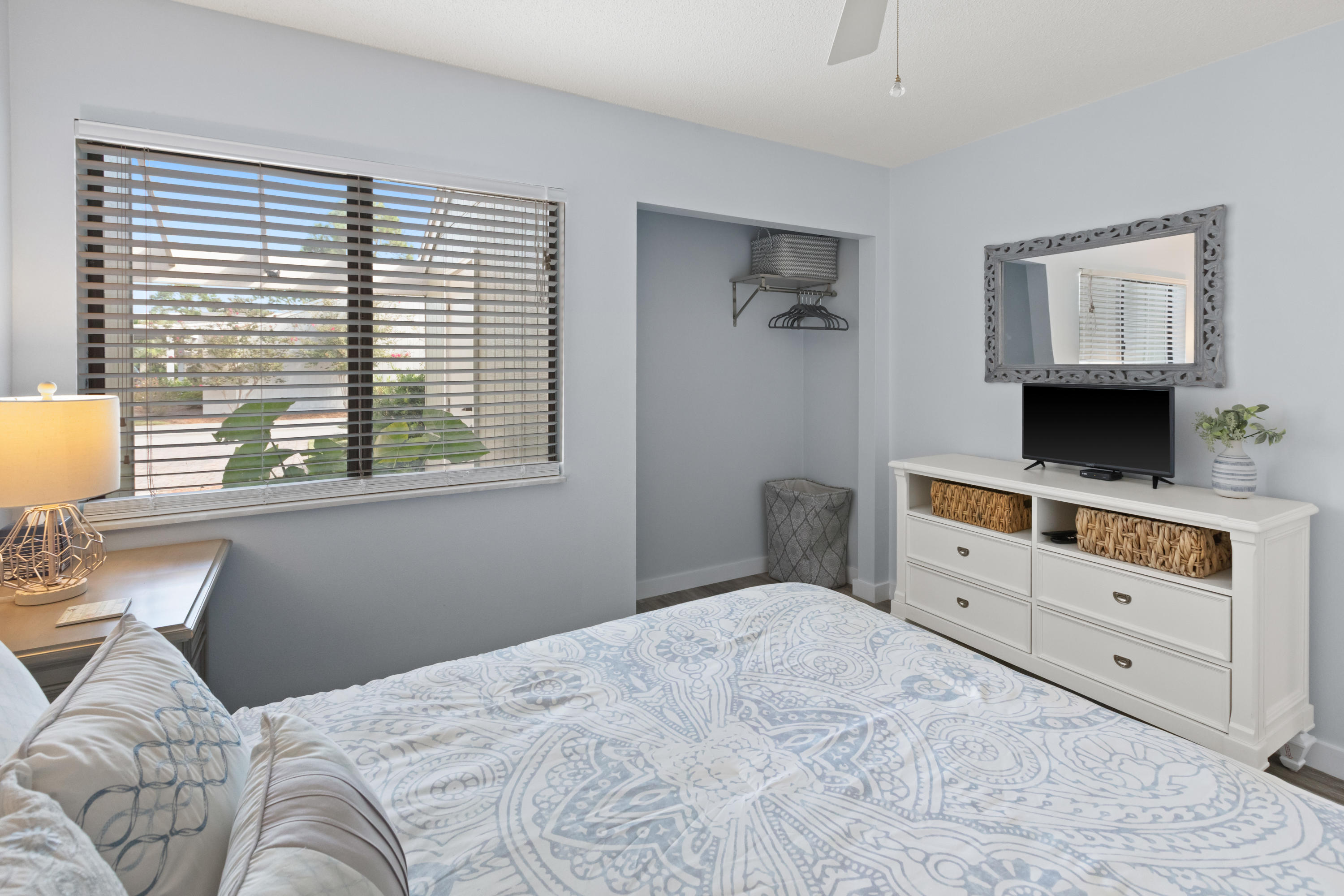 LINKSIDE VILLAGE UNIT 1 - Residential