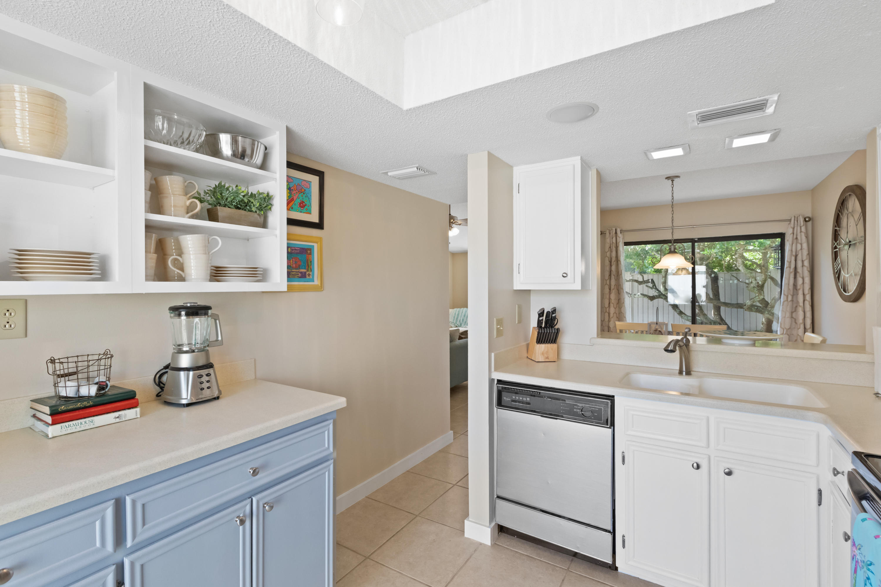 LINKSIDE VILLAGE UNIT 1 - Residential