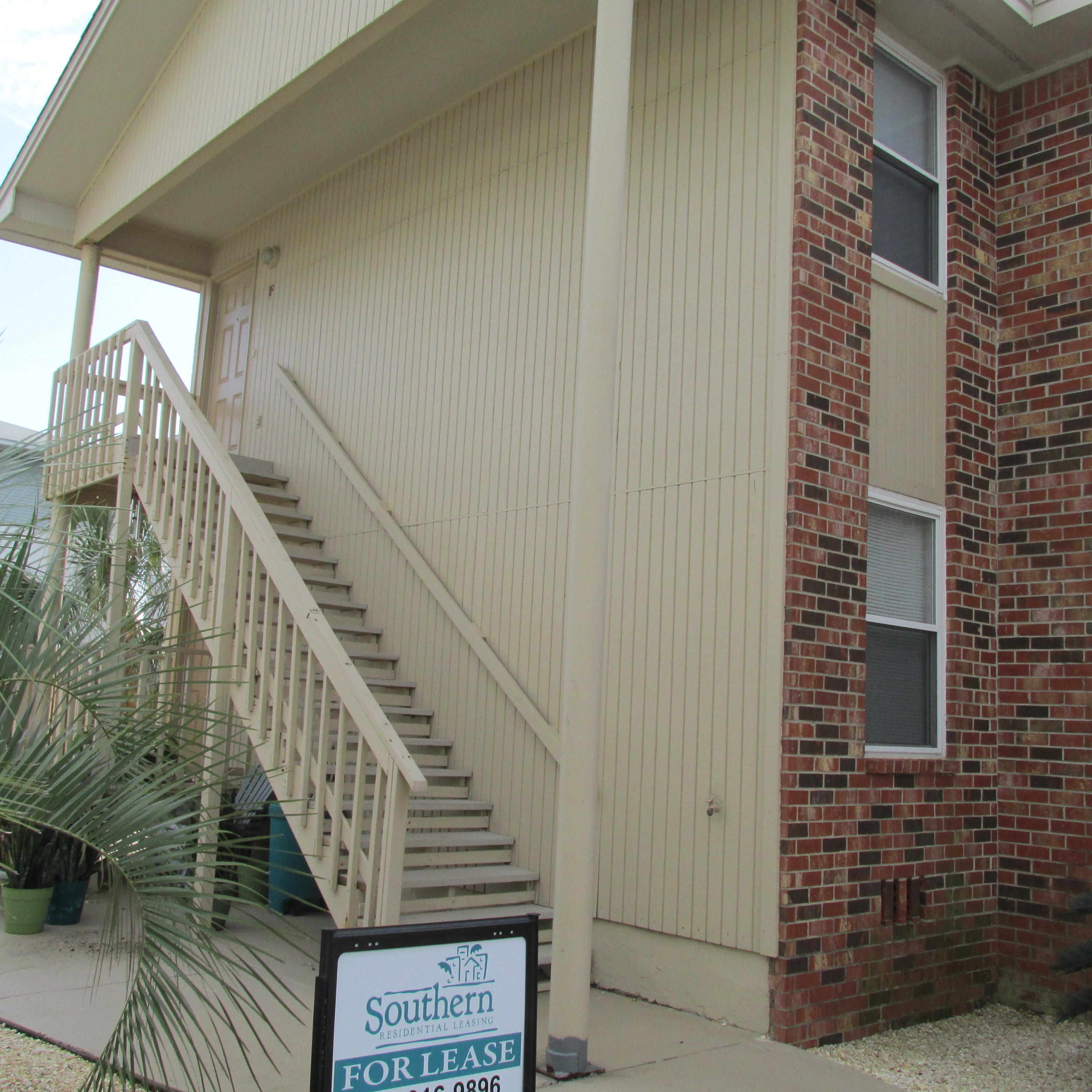 ISLAND MARK - Residential Lease