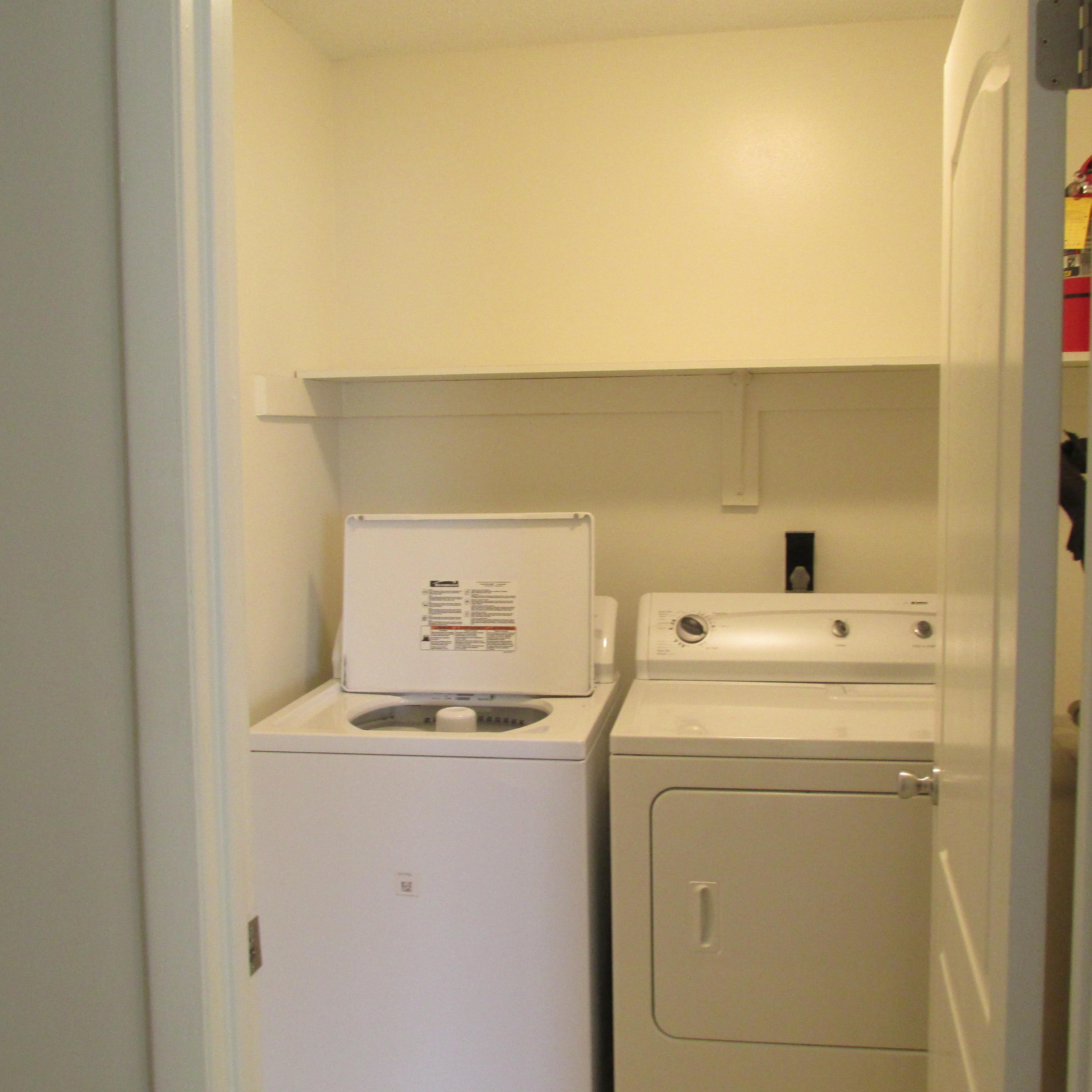 ISLAND MARK - Residential Lease