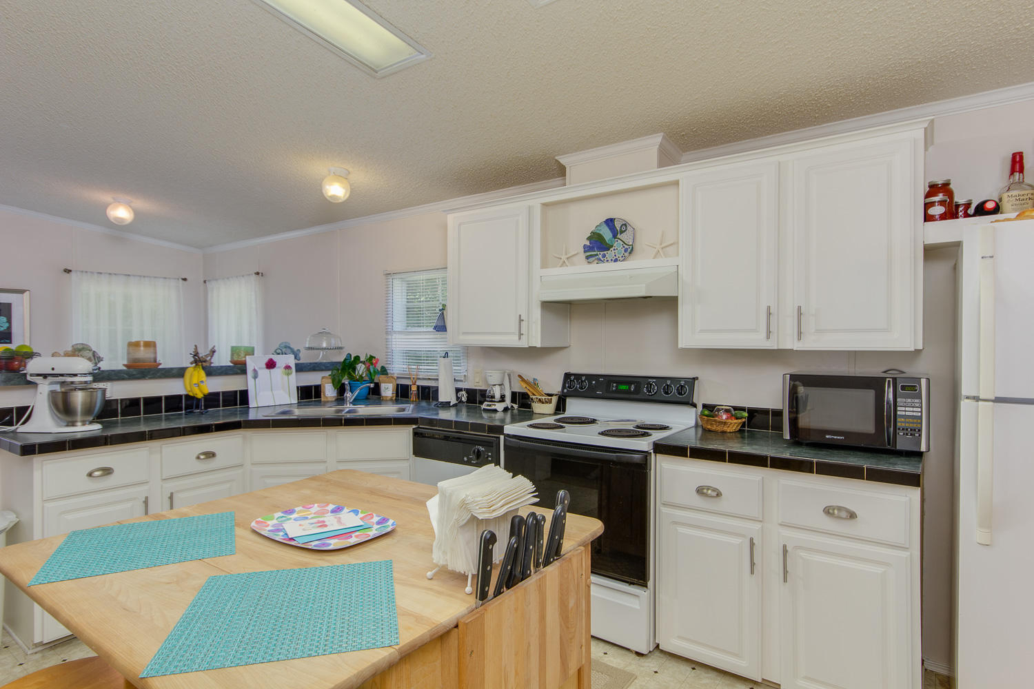 BAYSIDE HEIGHTS RANCHETTES - Residential