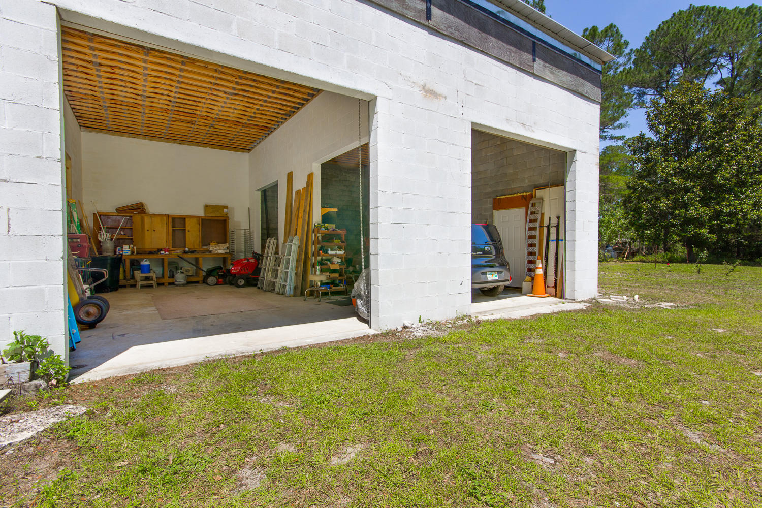 BAYSIDE HEIGHTS RANCHETTES - Residential