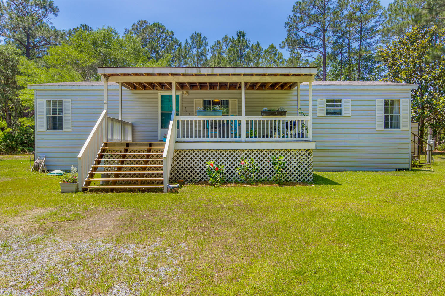 BAYSIDE HEIGHTS RANCHETTES - Residential