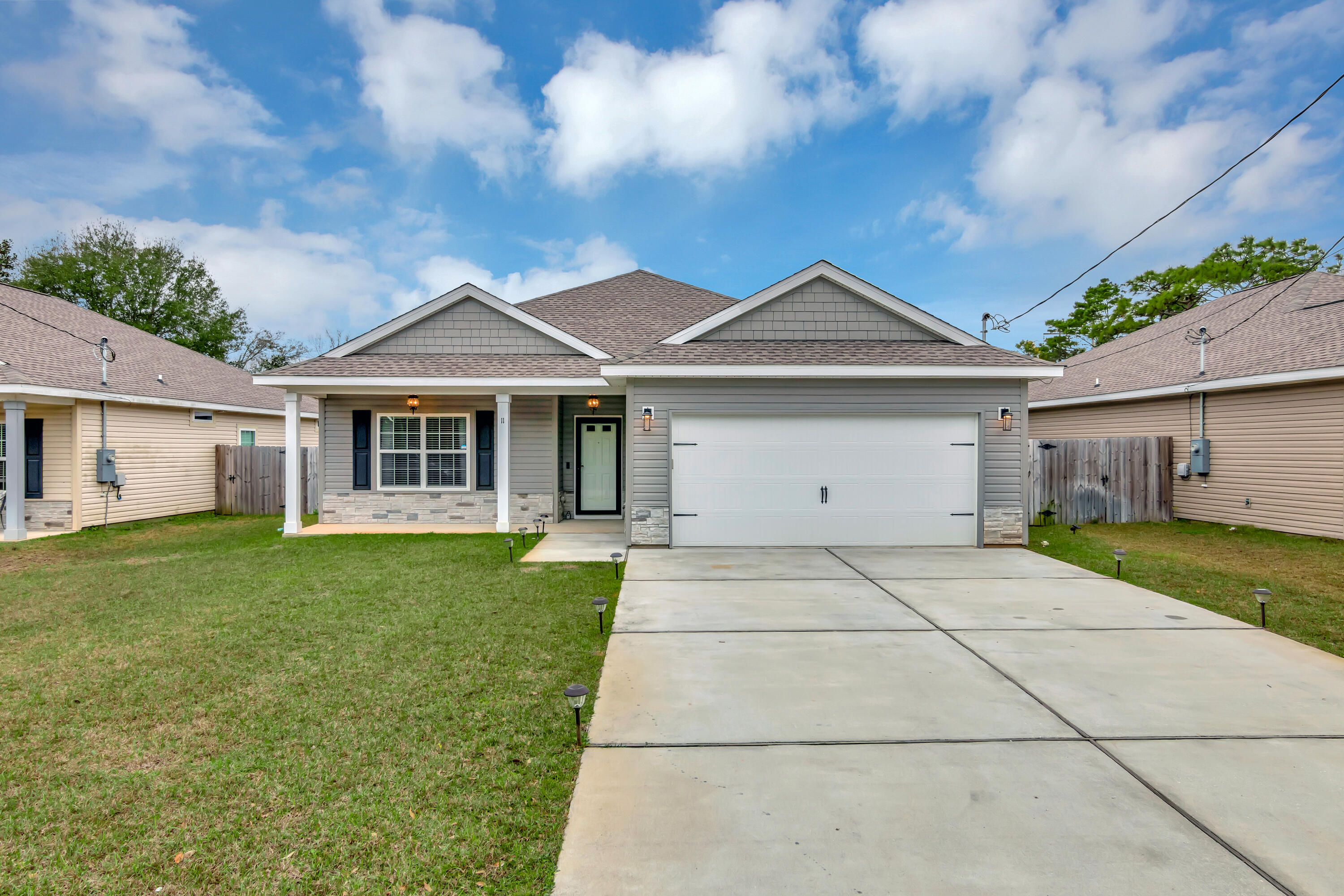 CRESCENT SHORES - Residential