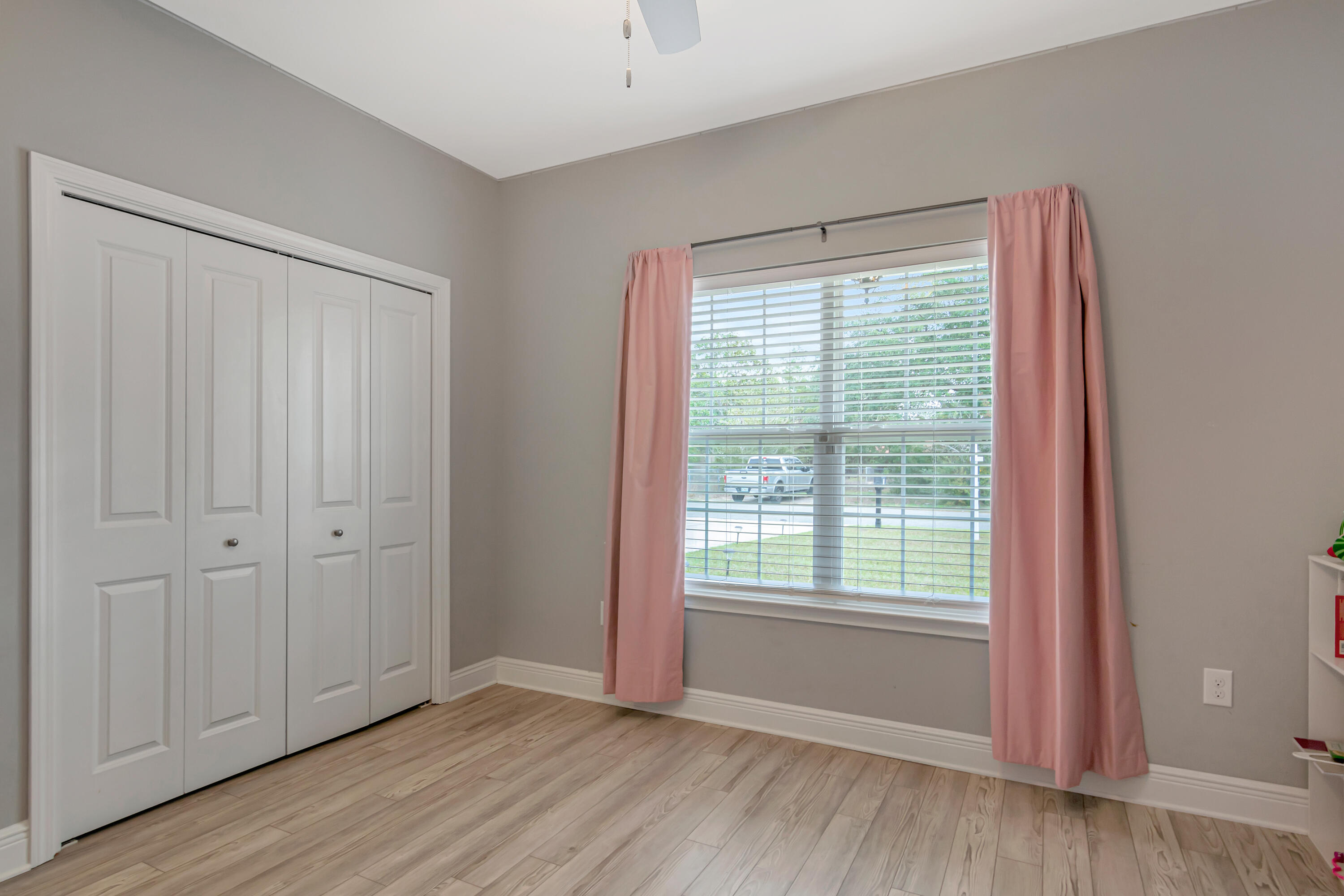 CRESCENT SHORES - Residential