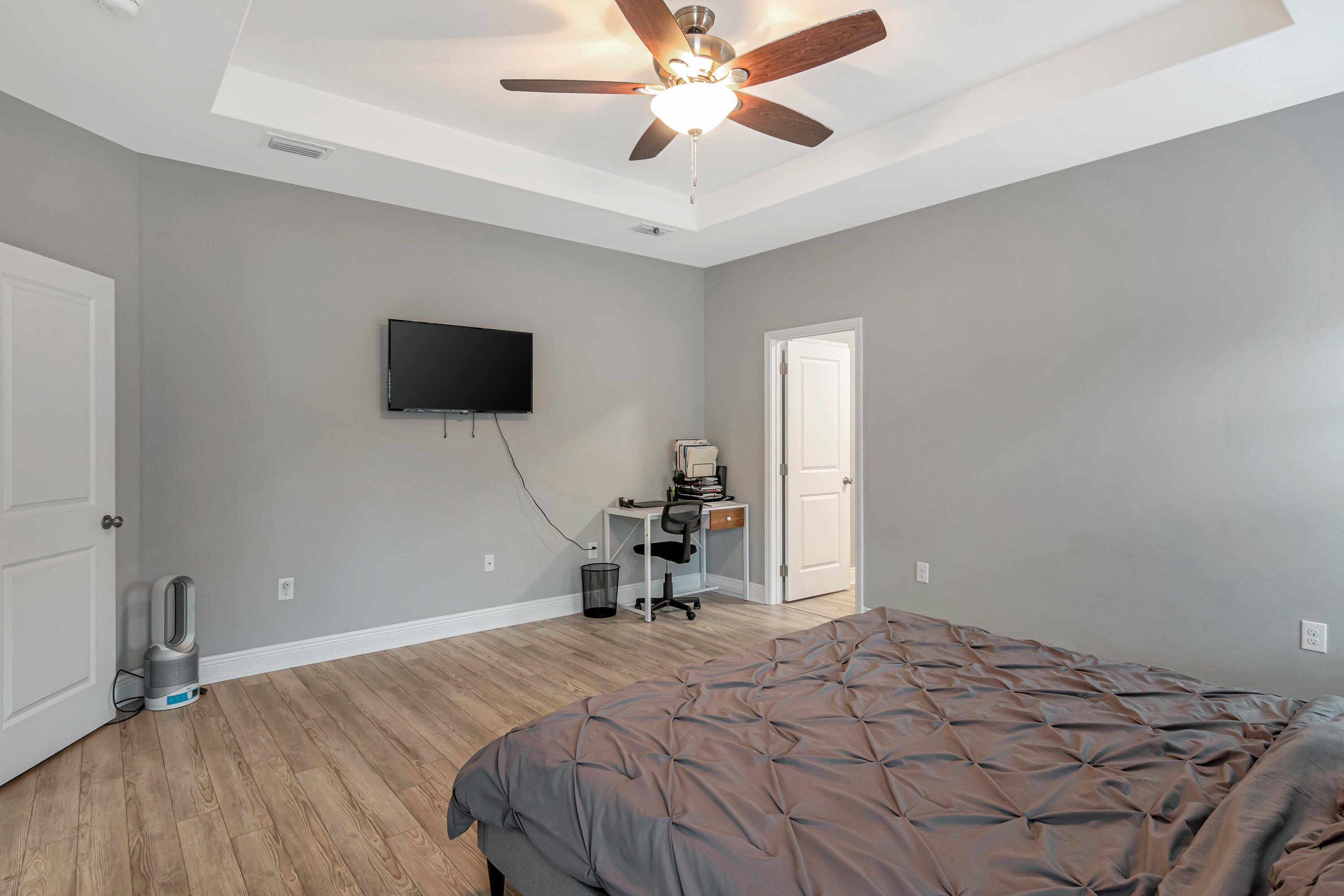 CRESCENT SHORES - Residential