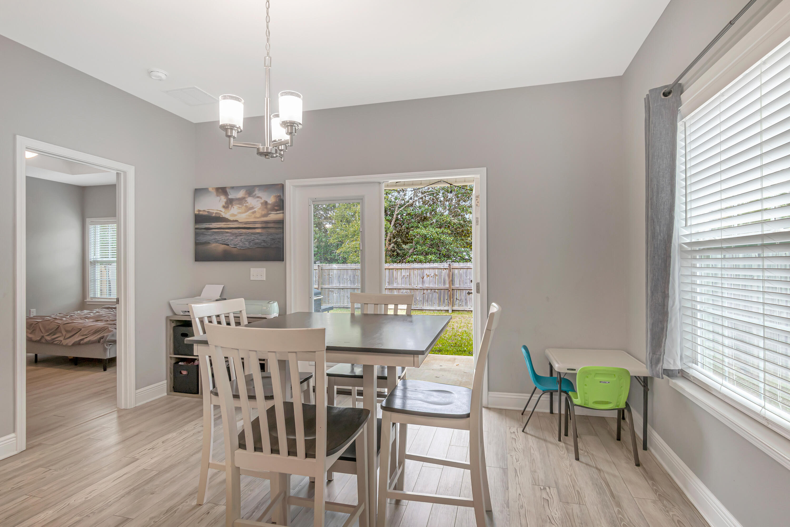 CRESCENT SHORES - Residential