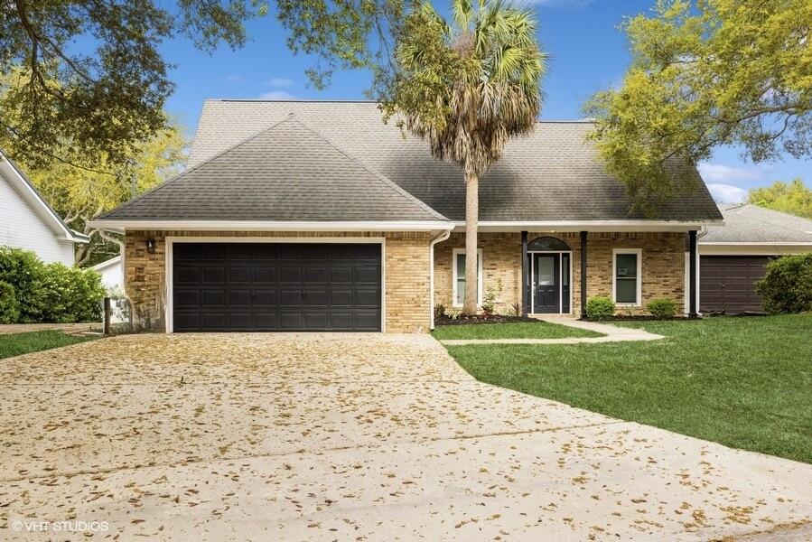 LAKE LORRAINE GARDENS - Residential